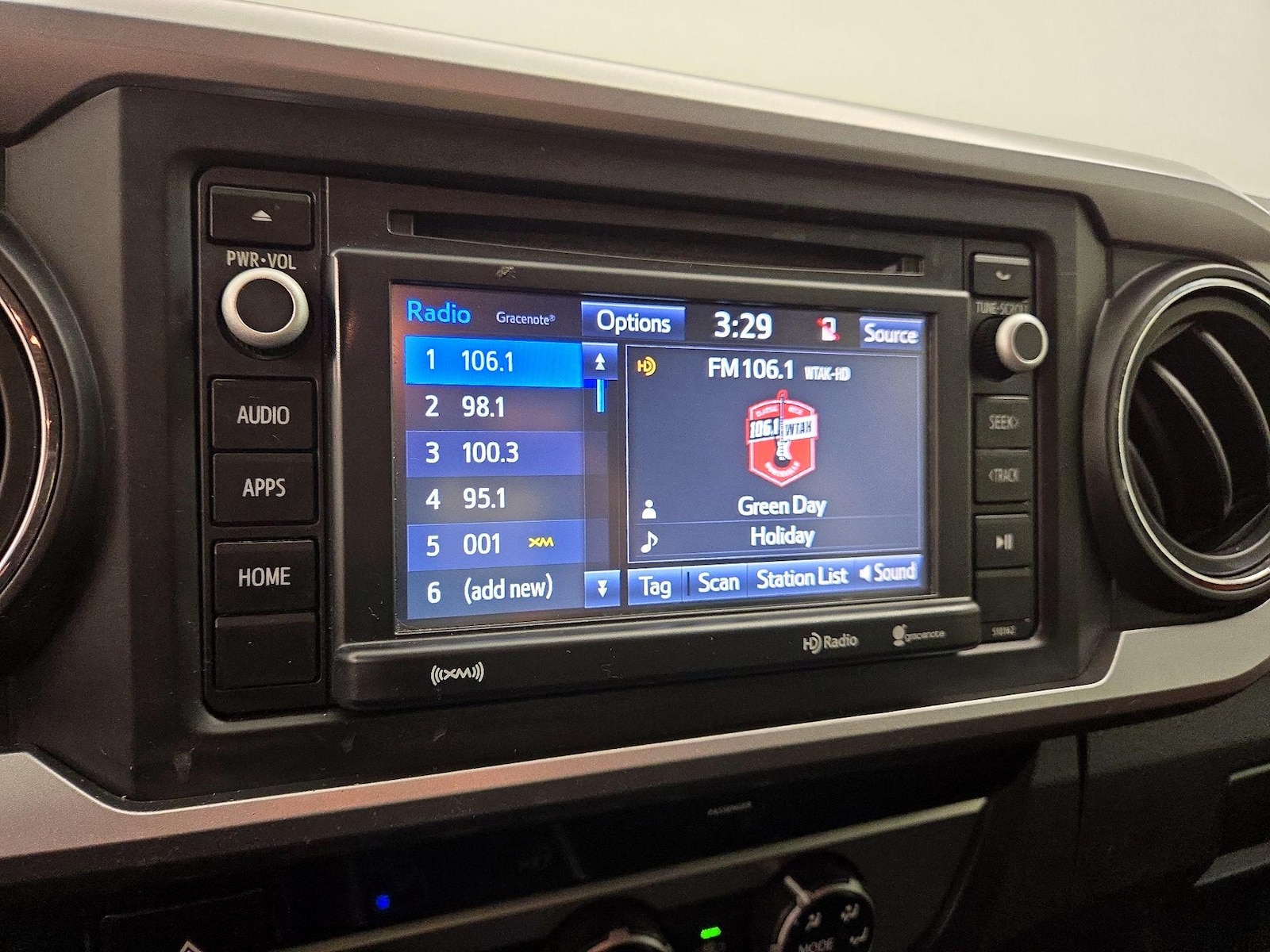 2016 Toyota Tacoma SR5 - Photo 15