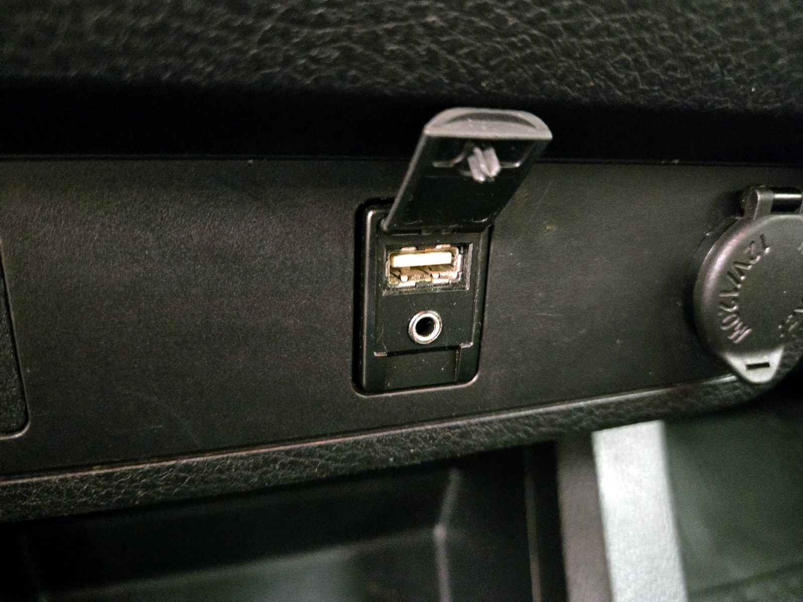2016 Toyota Tacoma SR5 - Photo 18