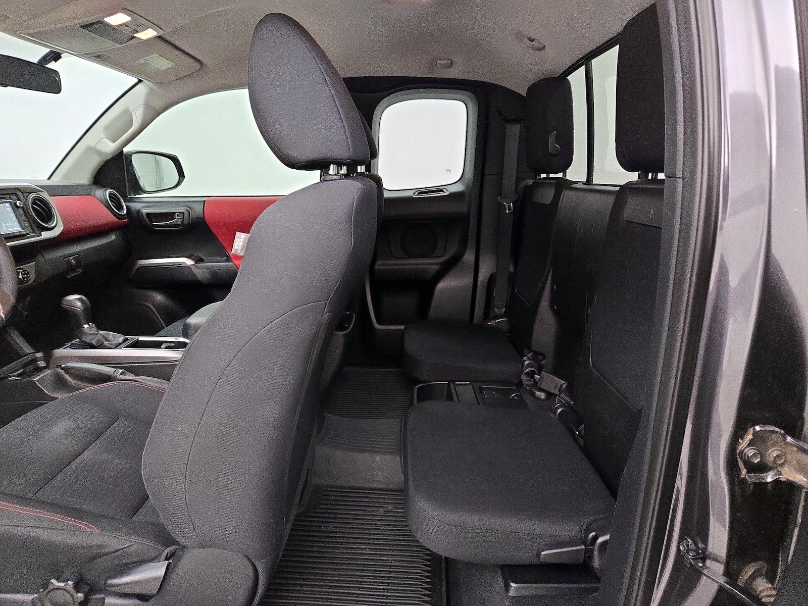 2016 Toyota Tacoma SR5 - Photo 19
