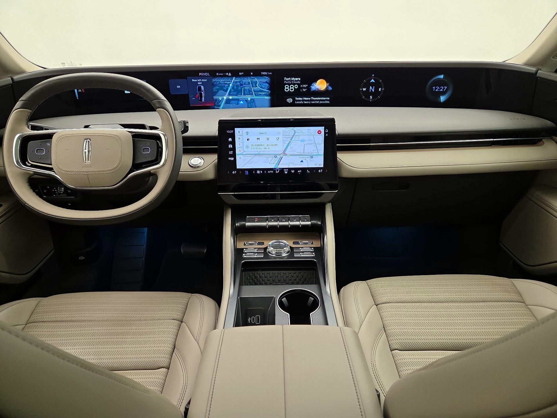 Thumbnail: 2025 Lincoln Nautilus - 9