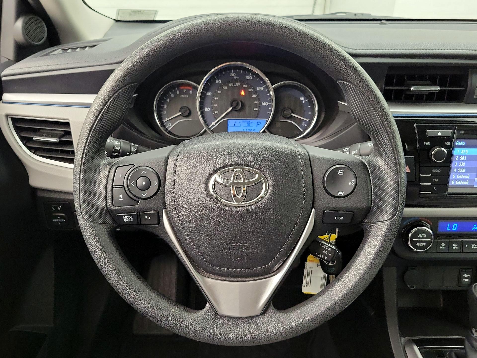 Thumbnail: 2014 Toyota Corolla - 10