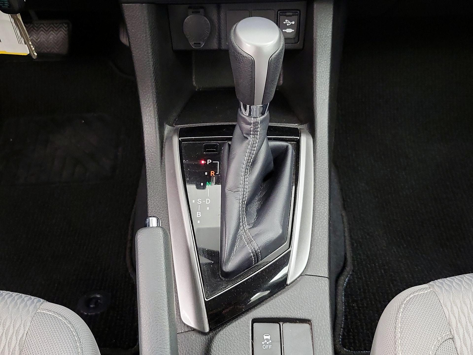 Thumbnail: 2014 Toyota Corolla - 17