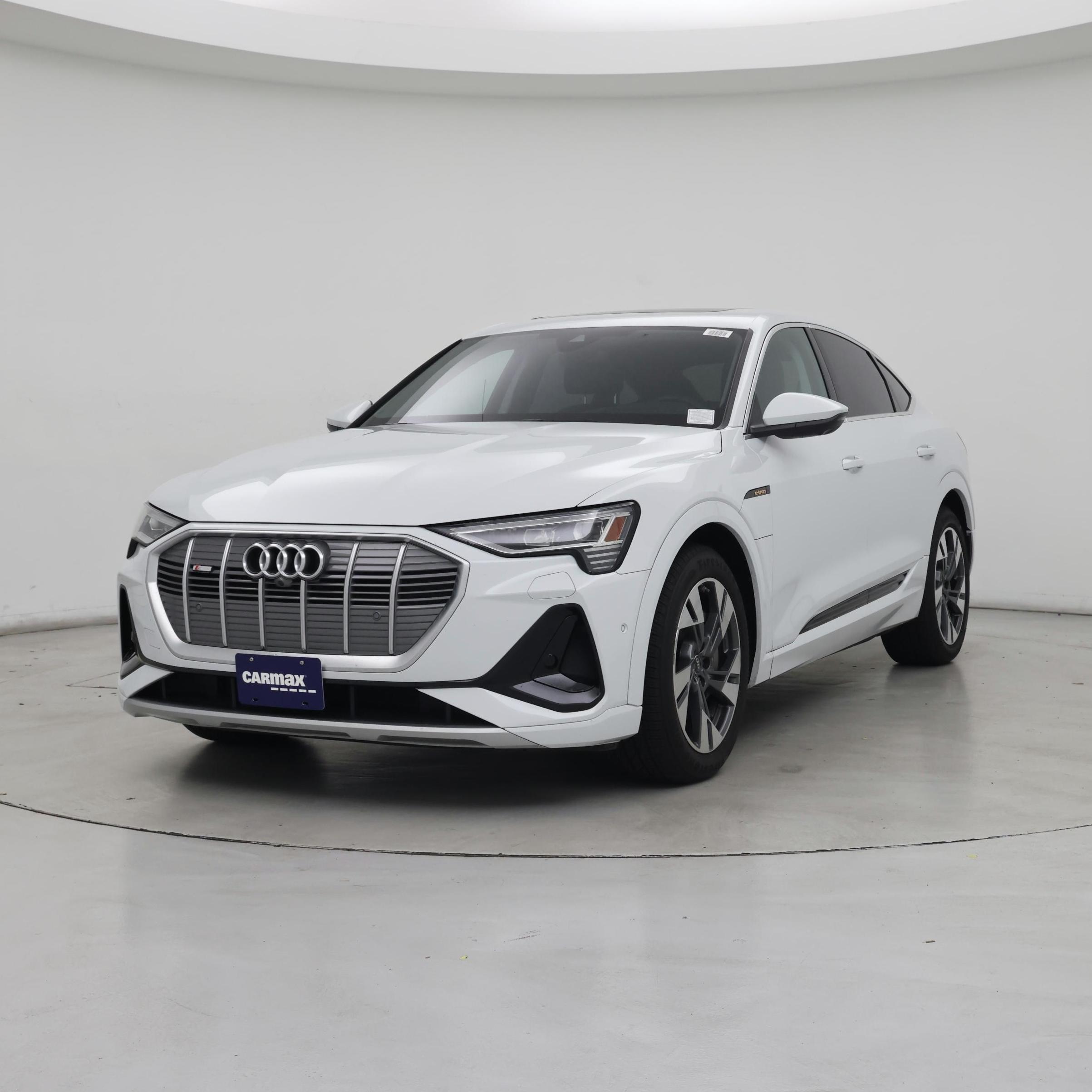 Thumbnail: 2022 Audi e-tron S - 4
