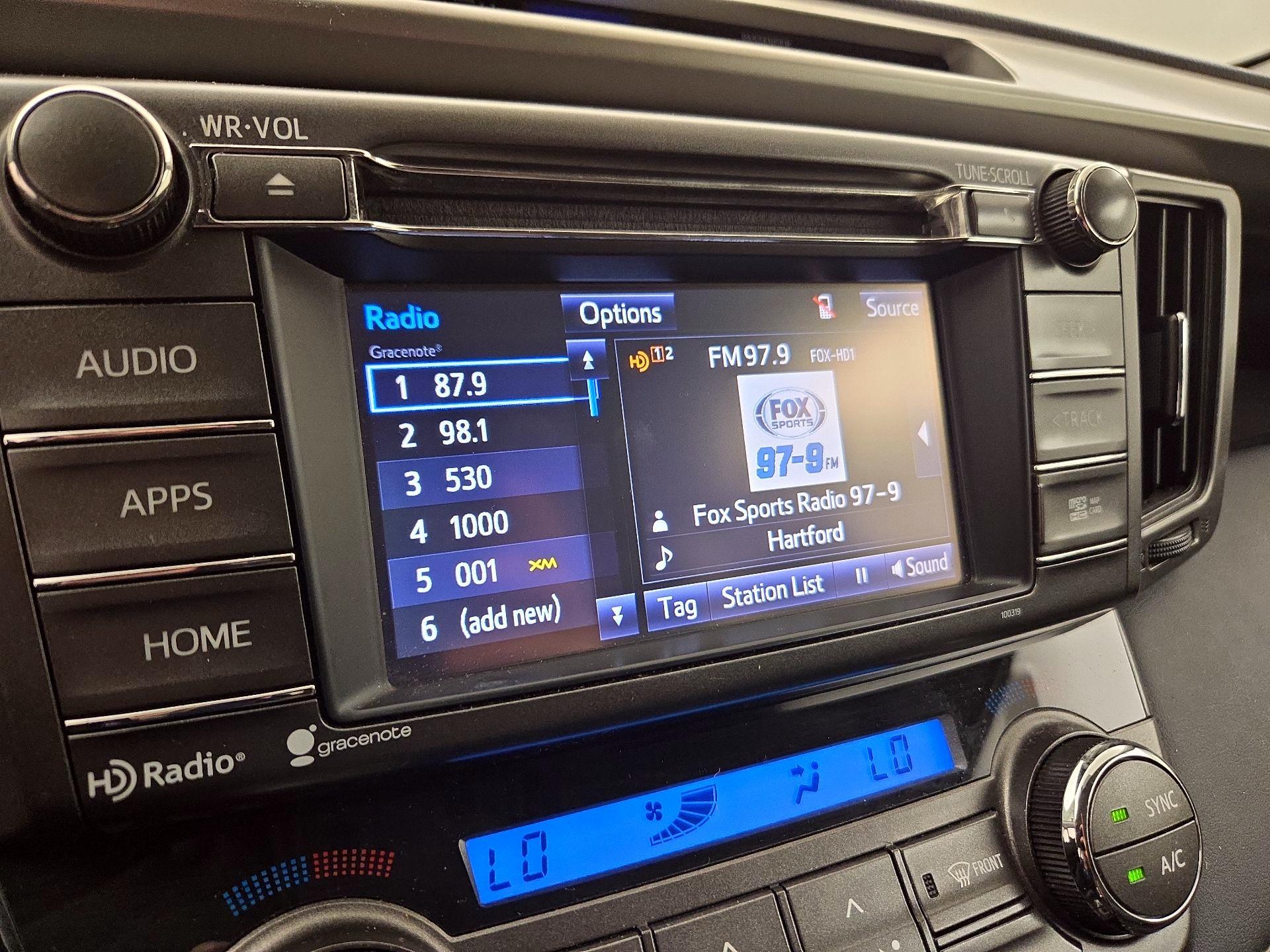 Thumbnail: 2015 Toyota RAV4 - 14