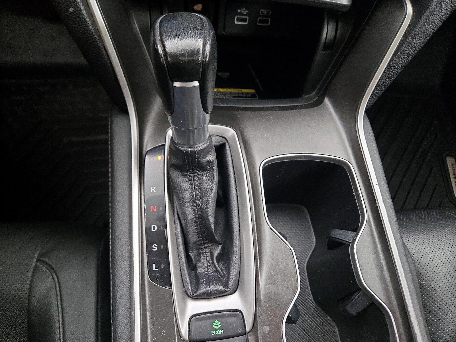 2021 Honda Accord EX-L - Photo 18