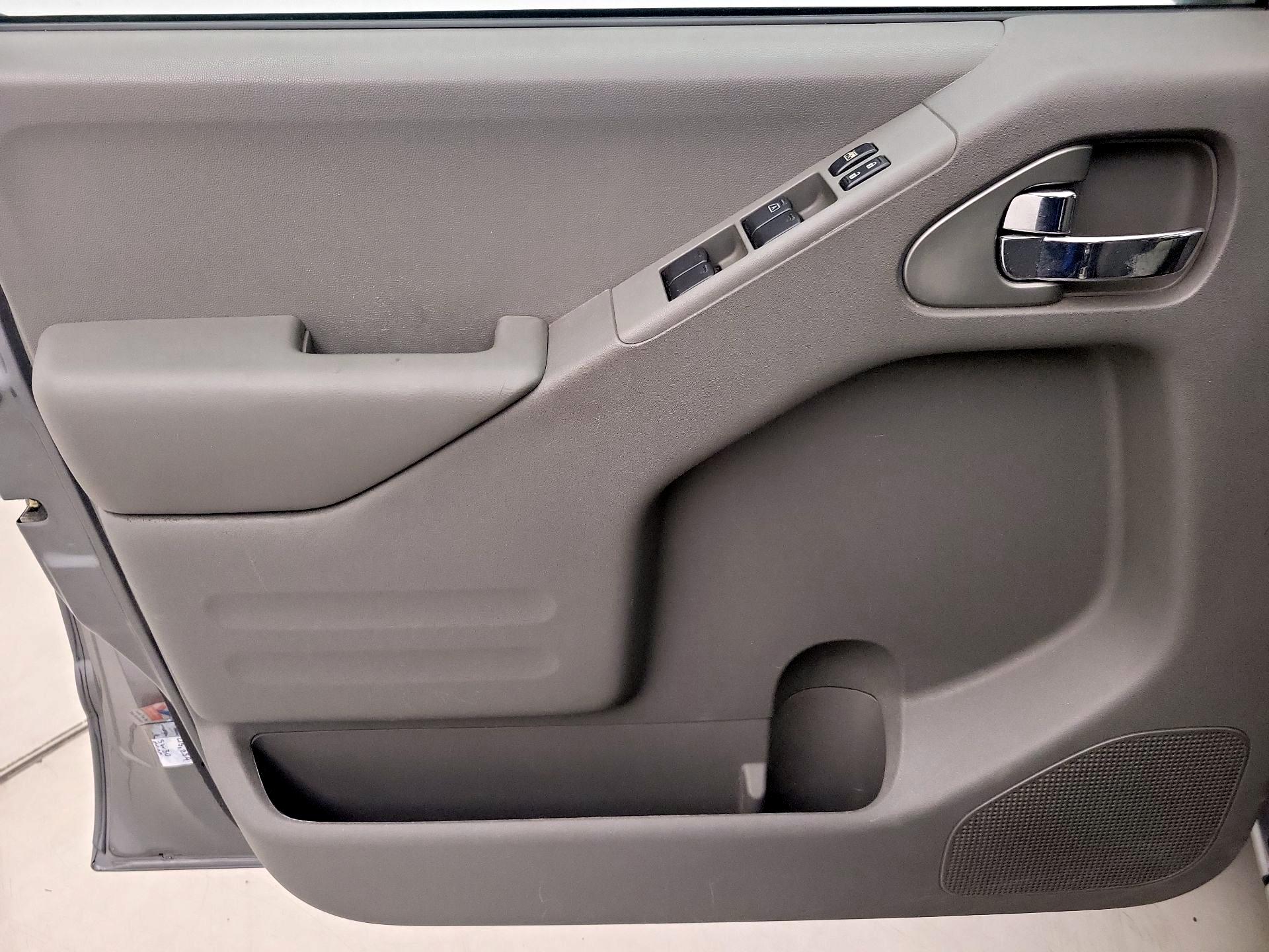 Thumbnail: 2016 Nissan Frontier - 12
