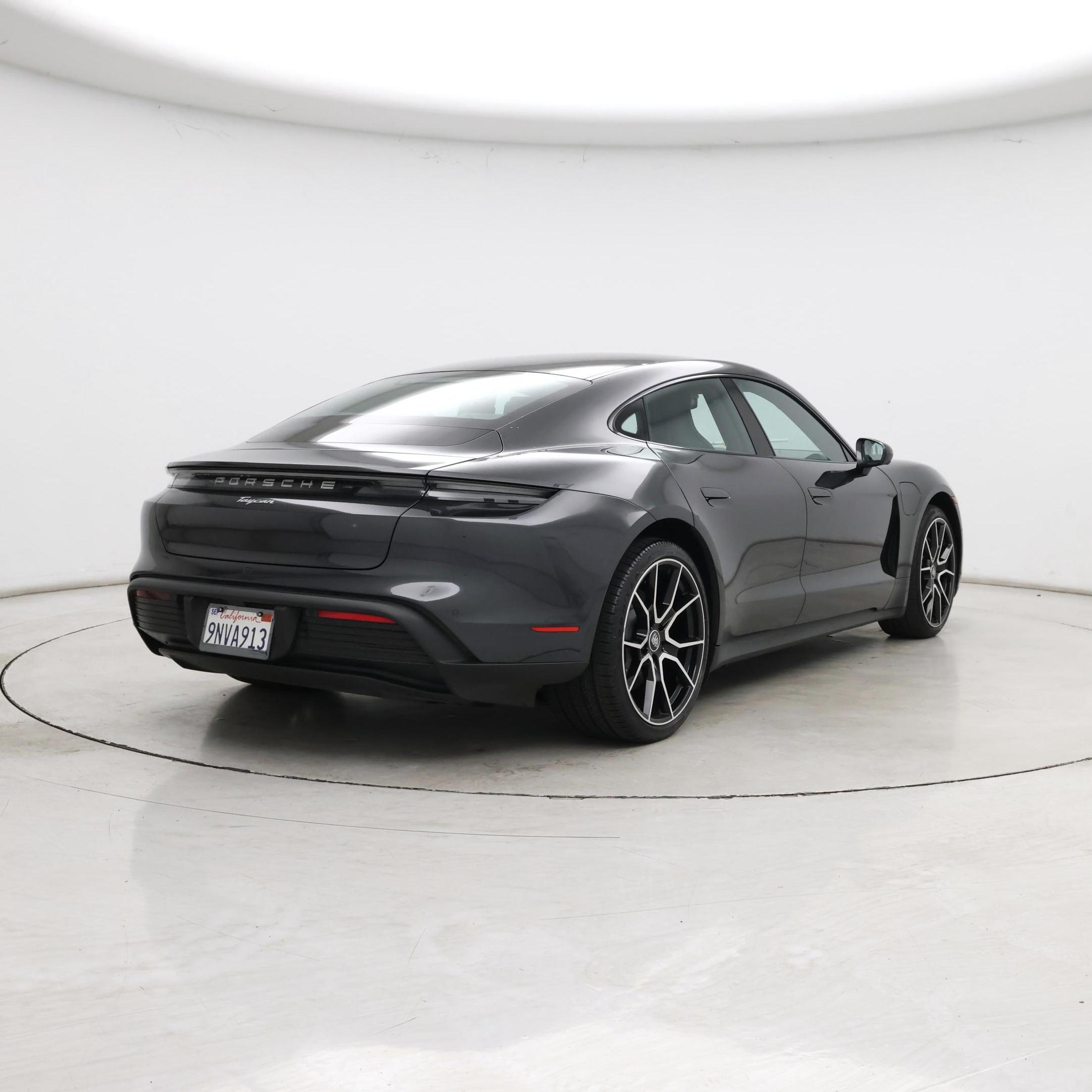 Thumbnail: 2023 Porsche Taycan - 8