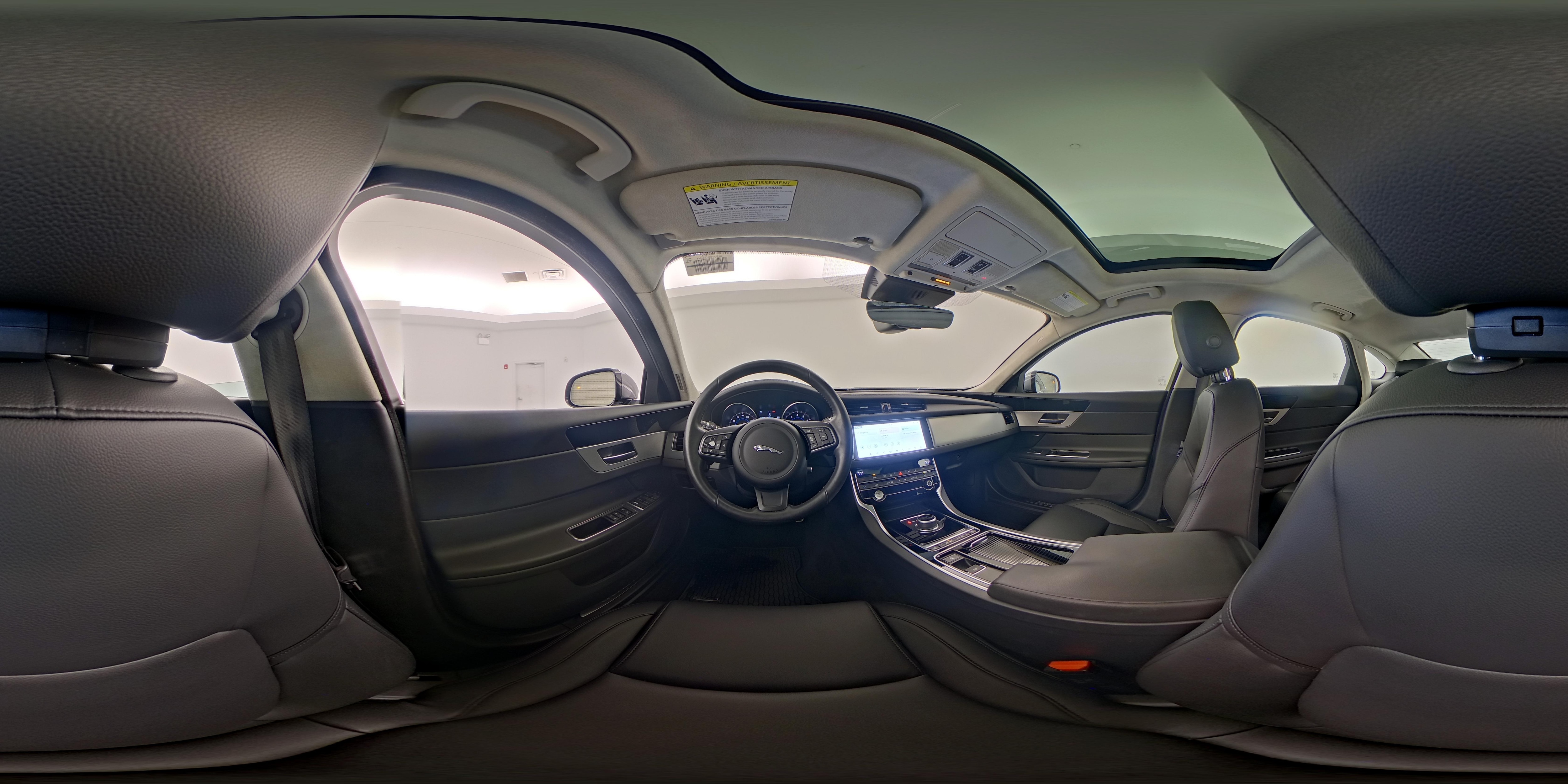 2020 Jaguar XF Premium - Photo 26