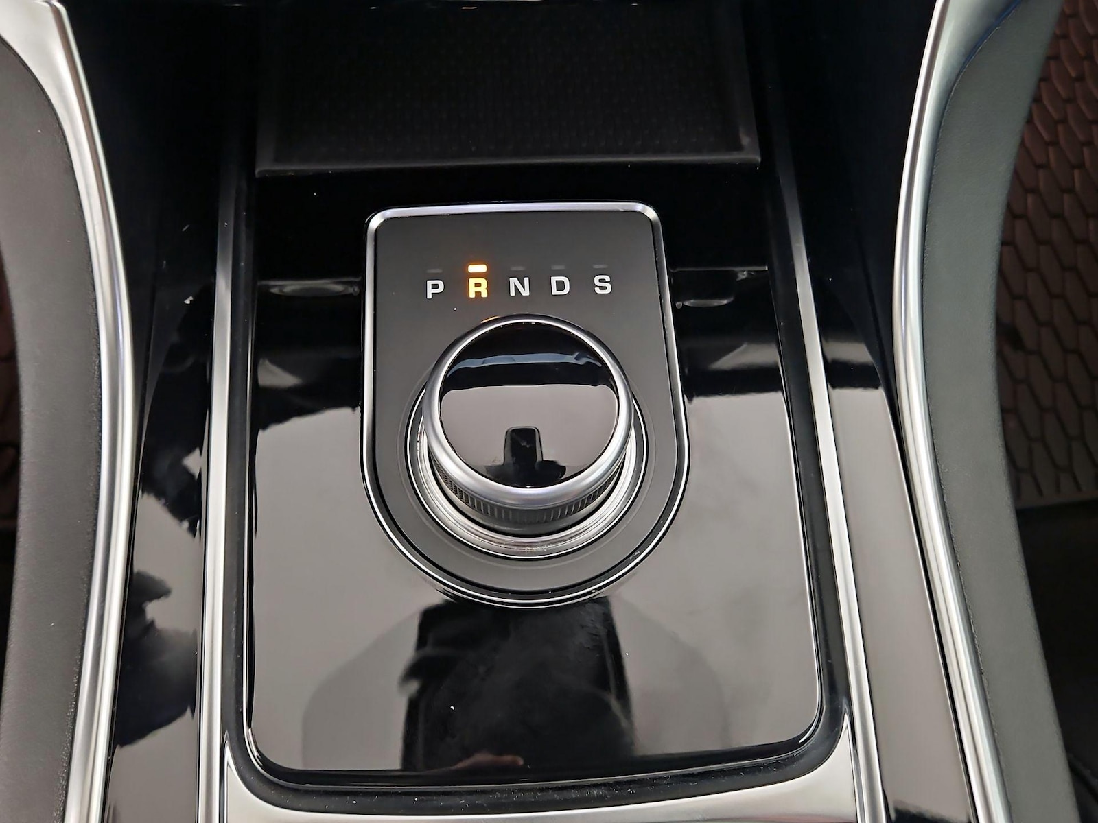 2020 Jaguar XF Premium - Photo 16