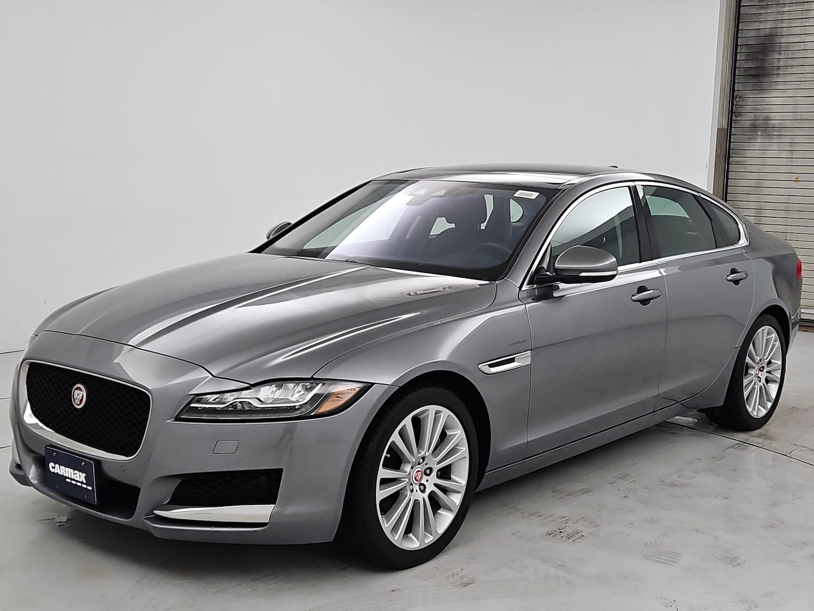 2020 Jaguar XF Premium - Photo 3