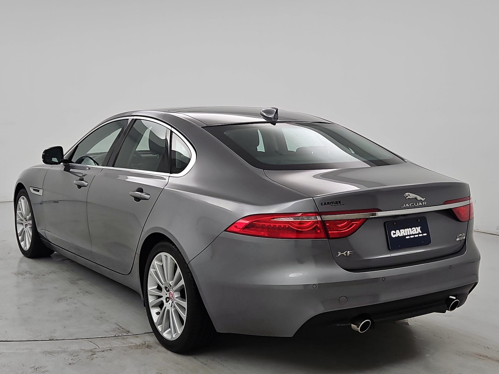 2020 Jaguar XF Premium - Photo 7