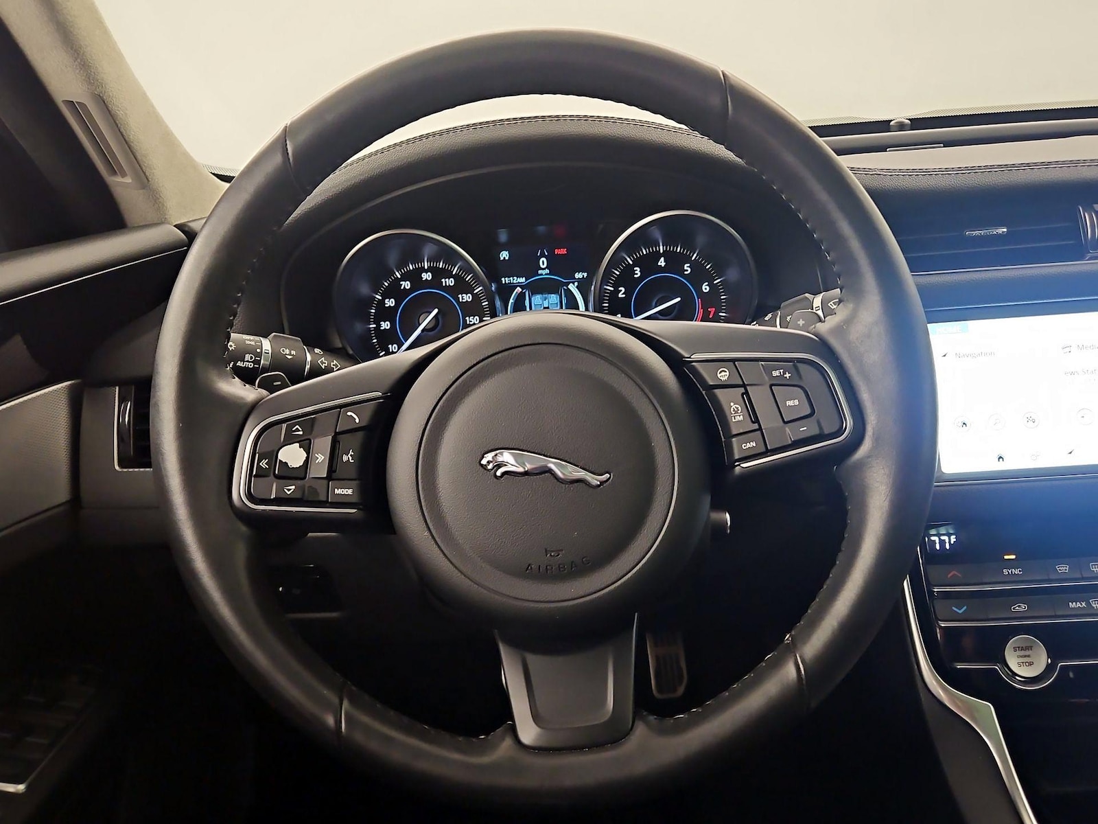 2020 Jaguar XF Premium - Photo 9