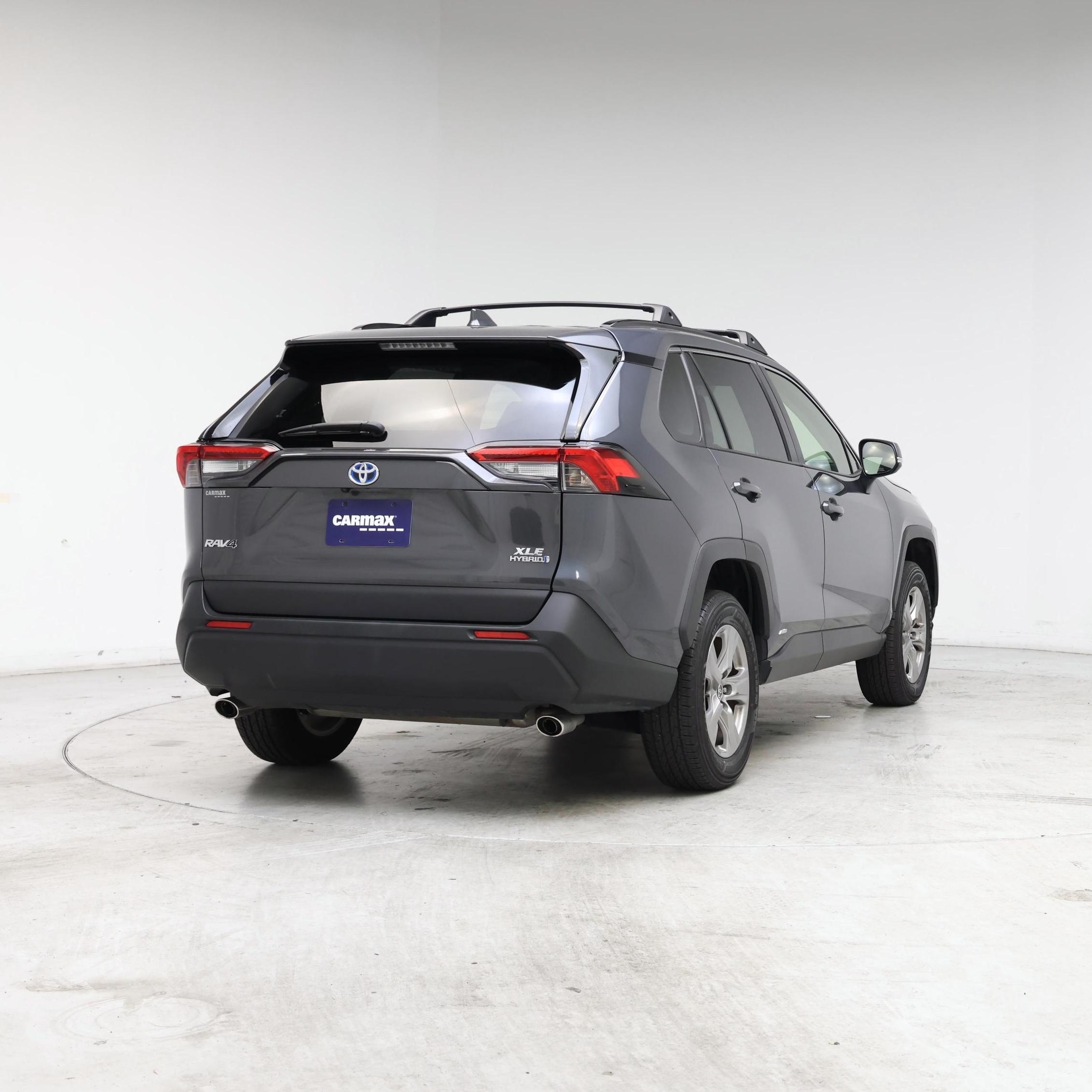 Thumbnail: 2023 Toyota RAV4 - 8