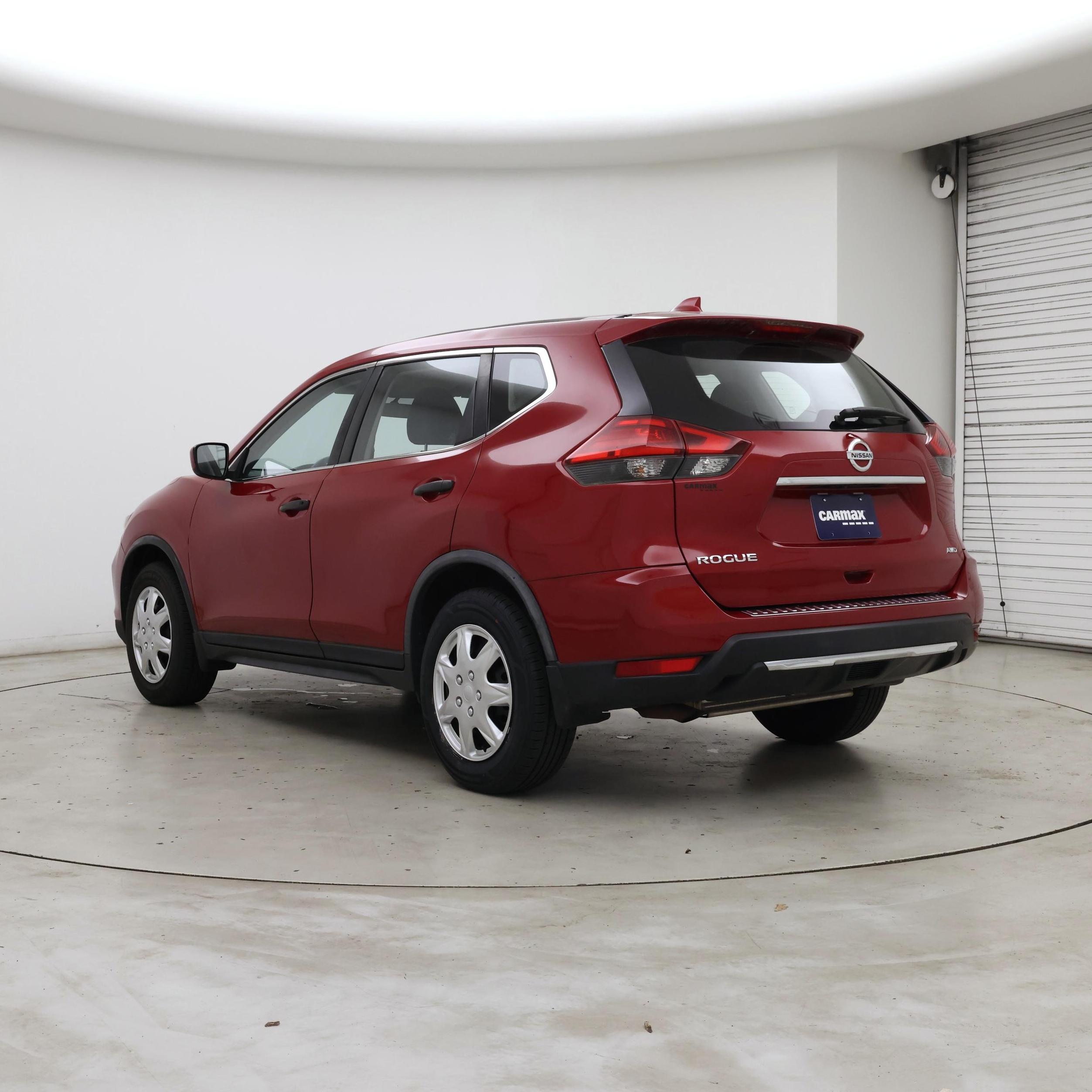 Thumbnail: 2017 Nissan Rogue - 2
