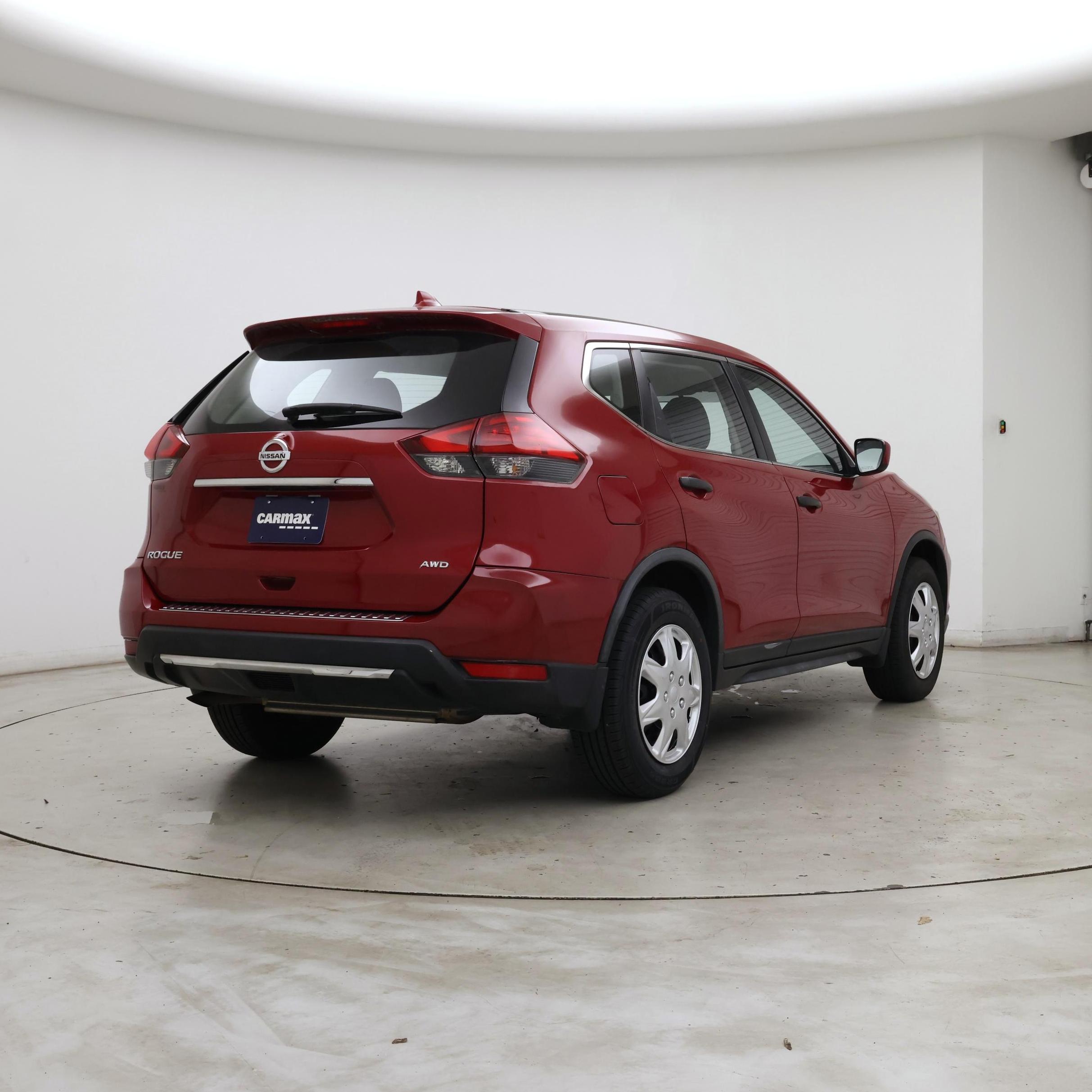 Thumbnail: 2017 Nissan Rogue - 8
