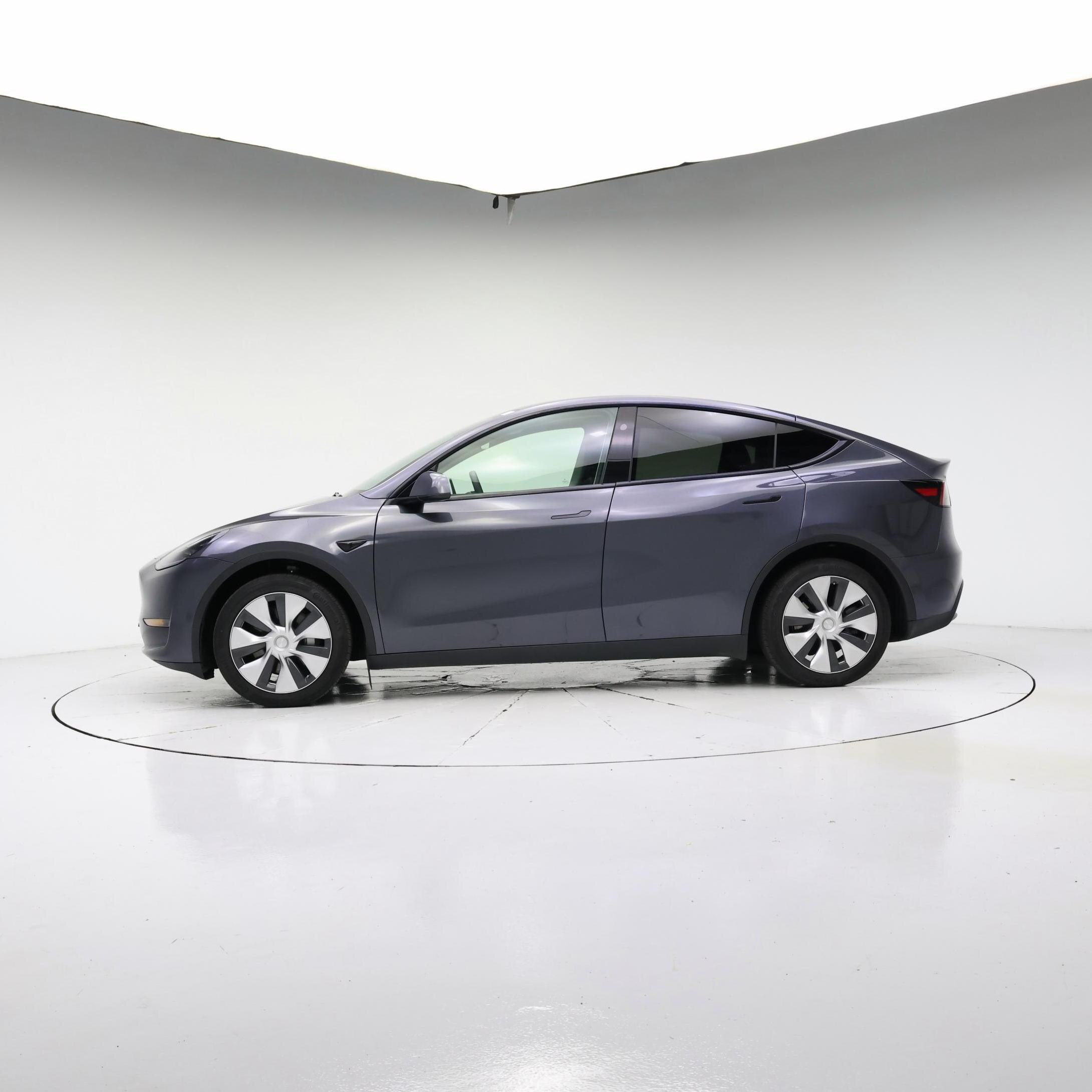 Thumbnail: 2023 Tesla Model Y - 3