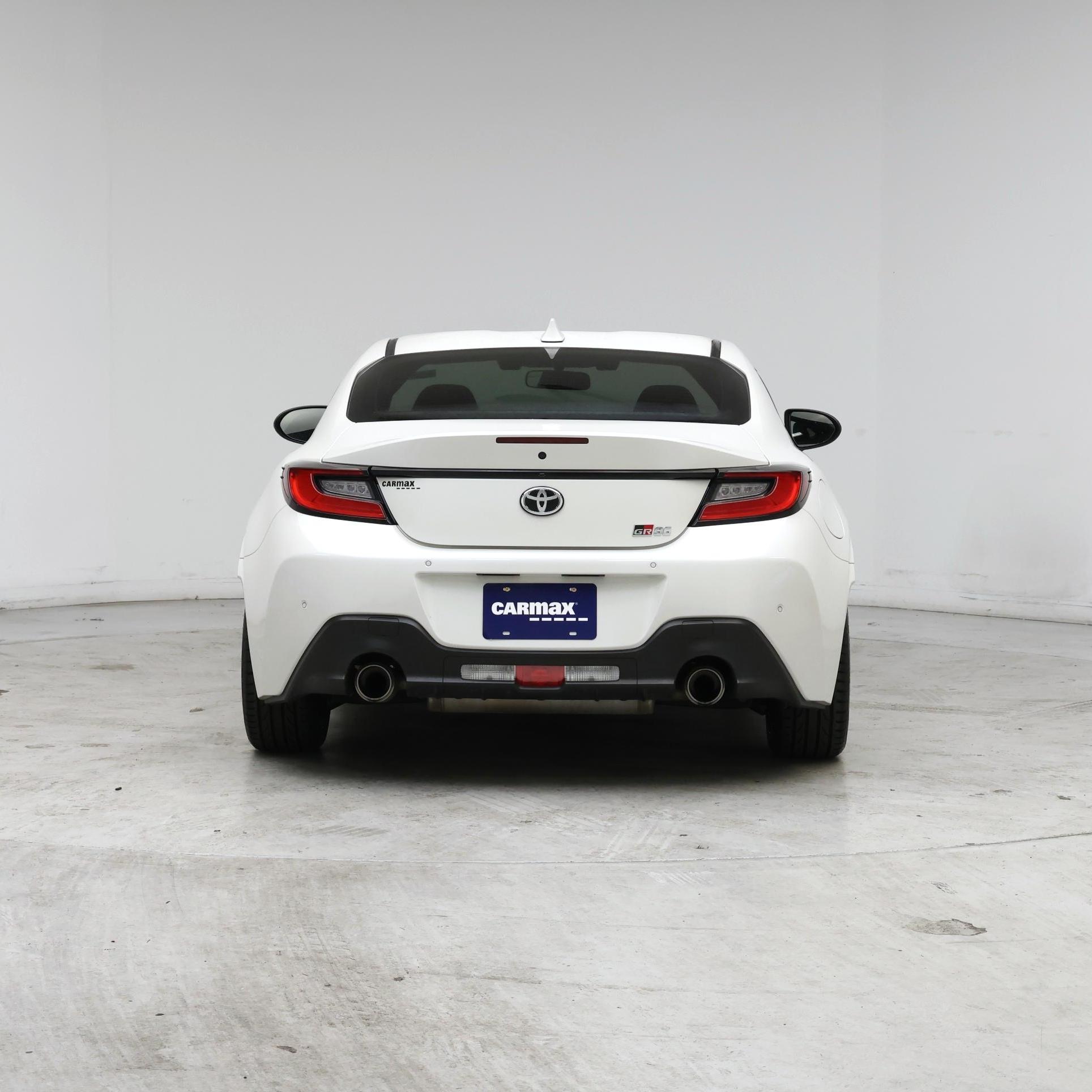 Thumbnail: 2023 Toyota GR86 - 6