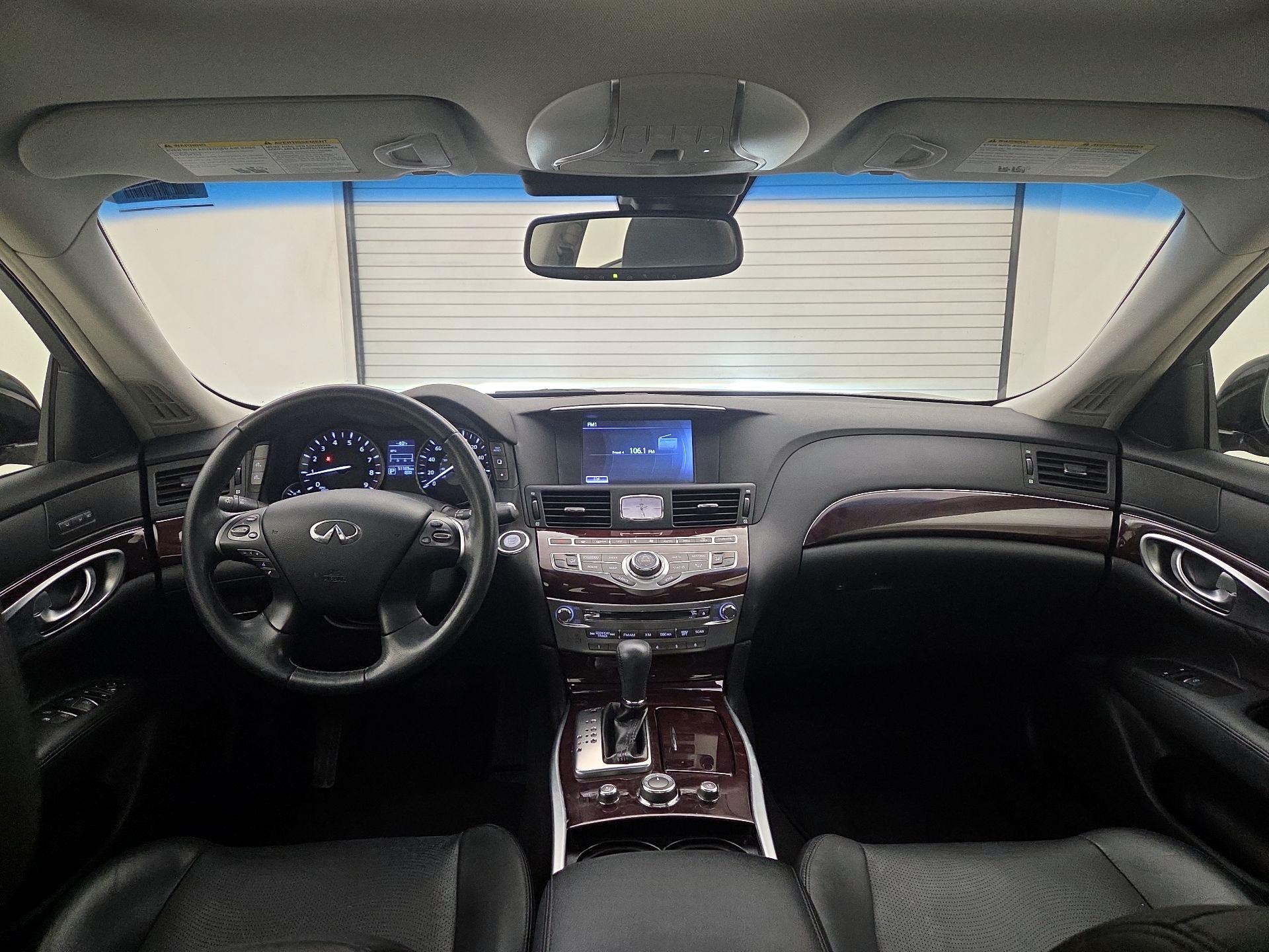 Thumbnail: 2016 INFINITI Q70 - 9