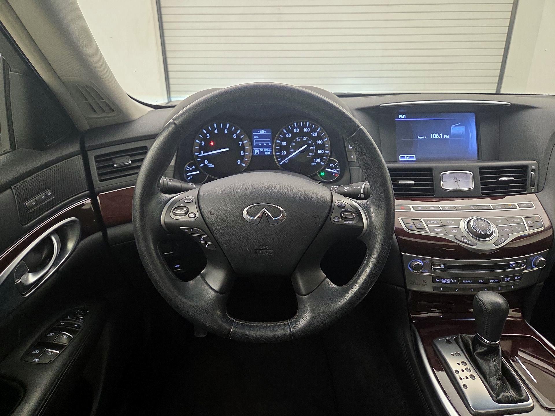 Thumbnail: 2016 INFINITI Q70 - 10