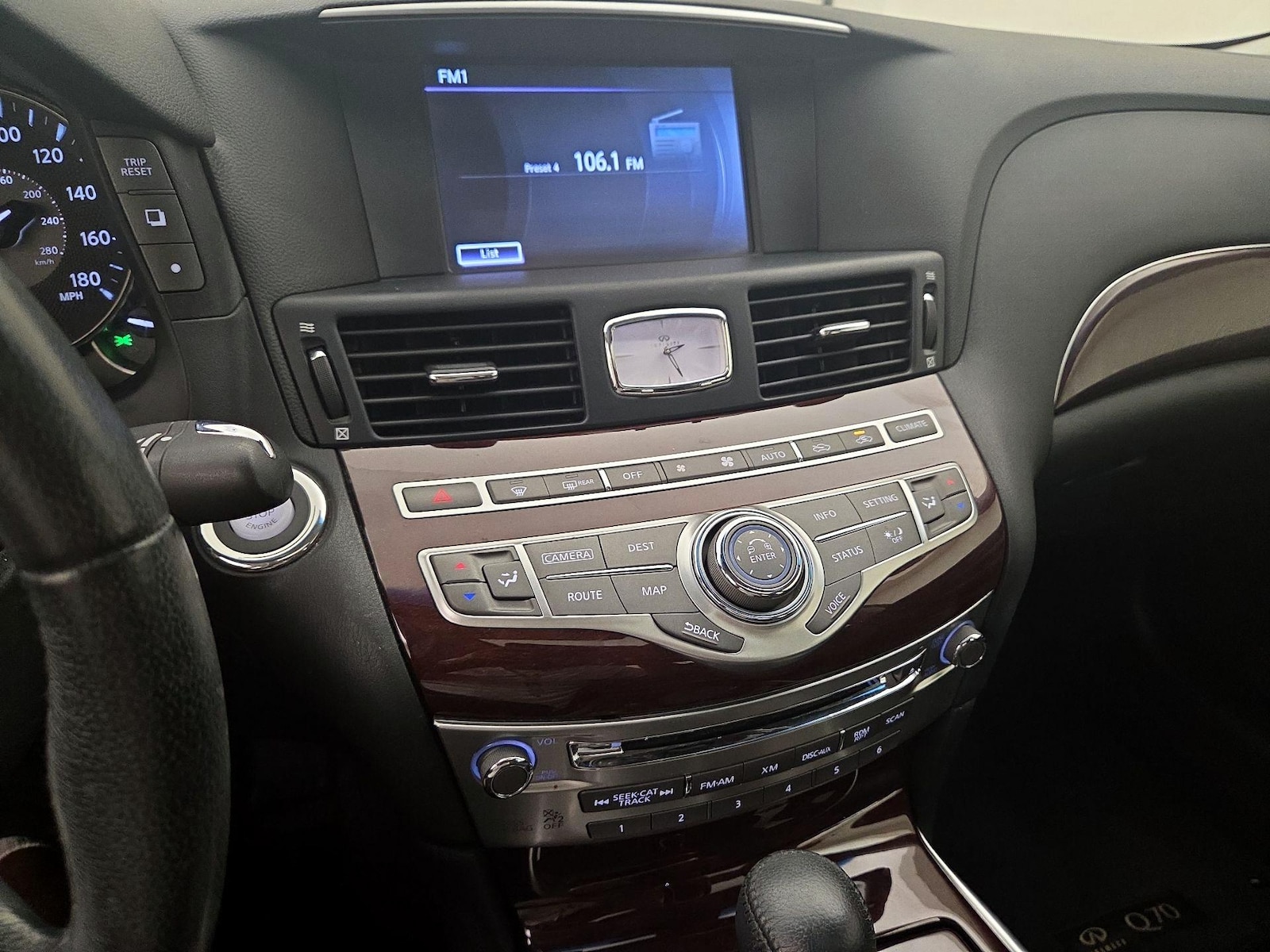 2016 INFINITI Q70L 3.7 - Photo 16