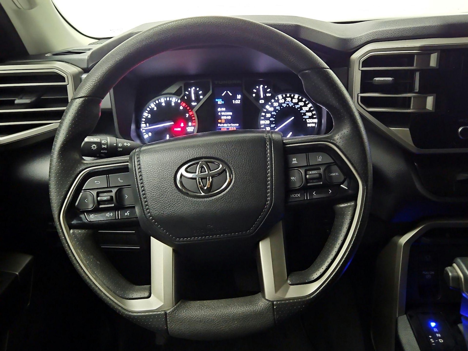 2024 Toyota Tundra SR5 - Photo 11