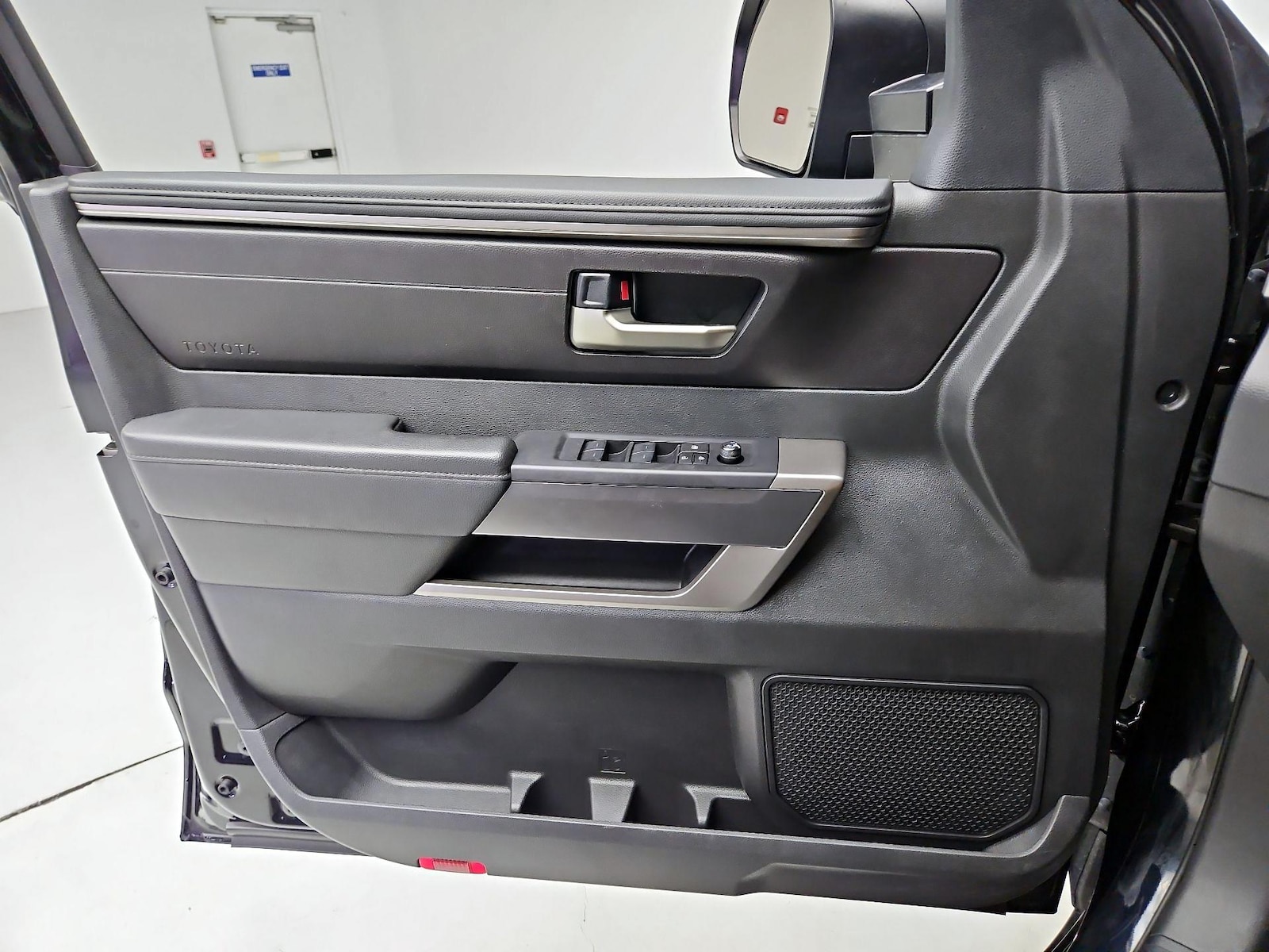 2024 Toyota Tundra SR5 - Photo 13
