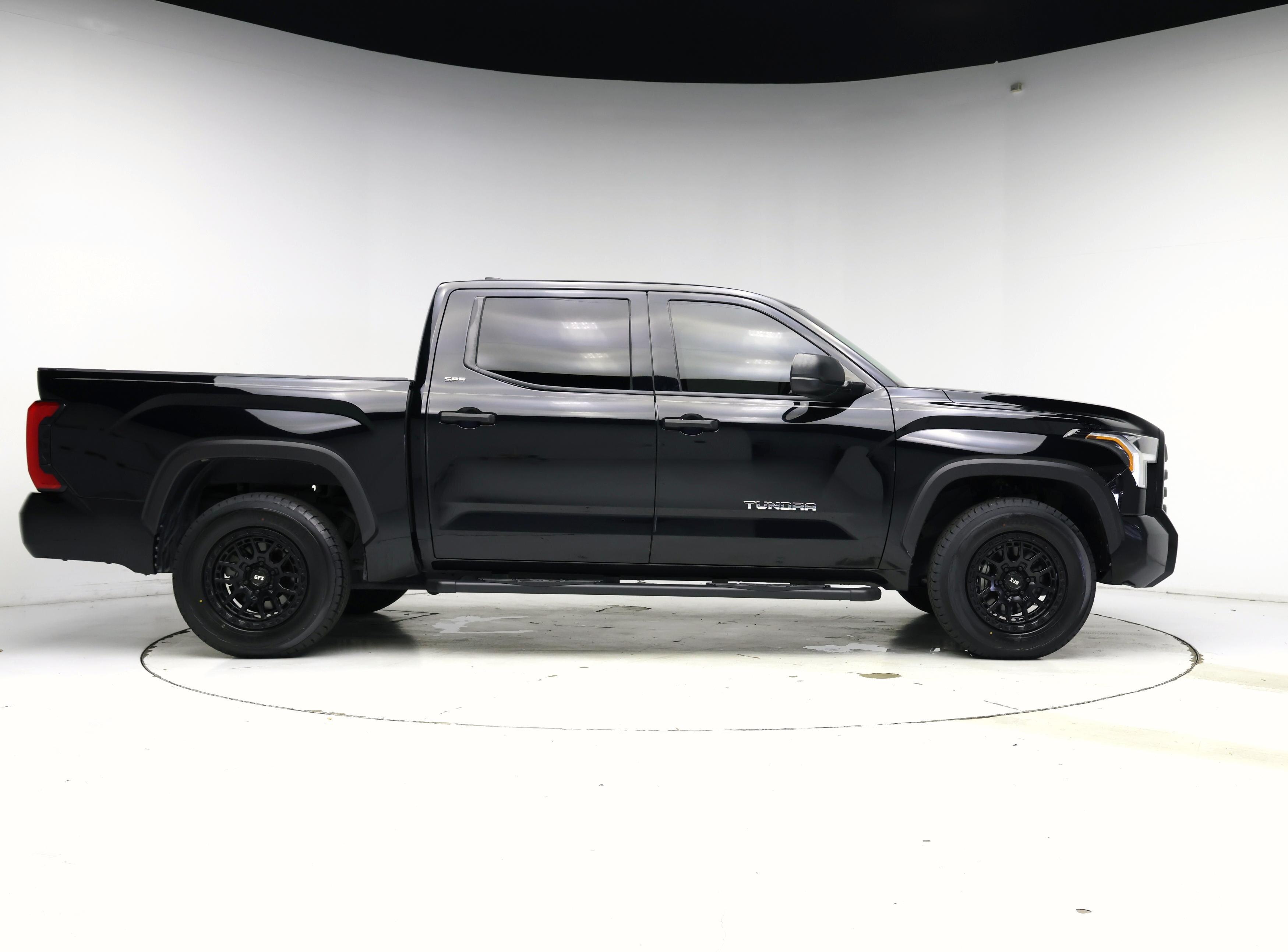 Thumbnail: 2024 Toyota Tundra - 7