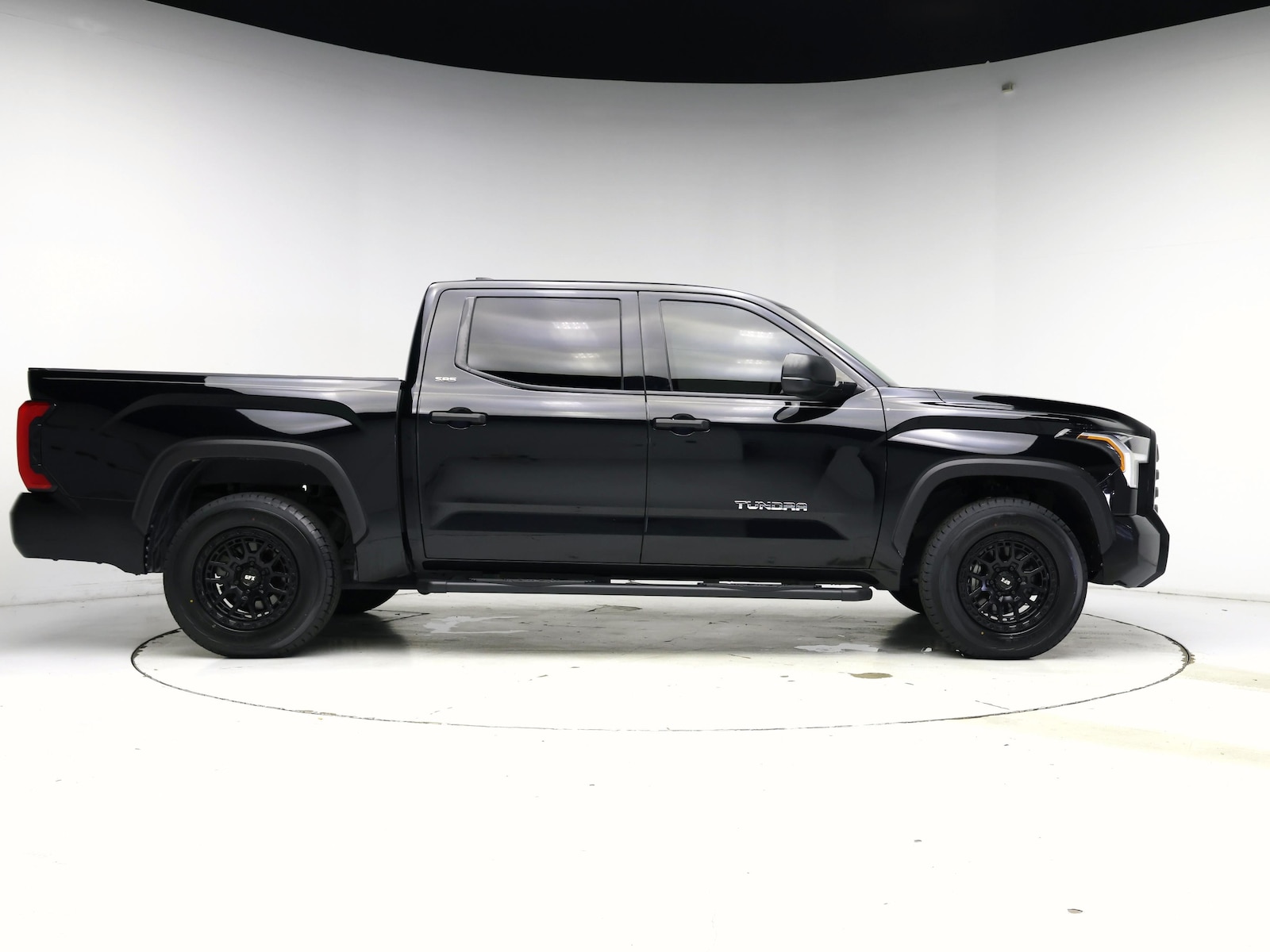 2024 Toyota Tundra SR5 - Photo 8