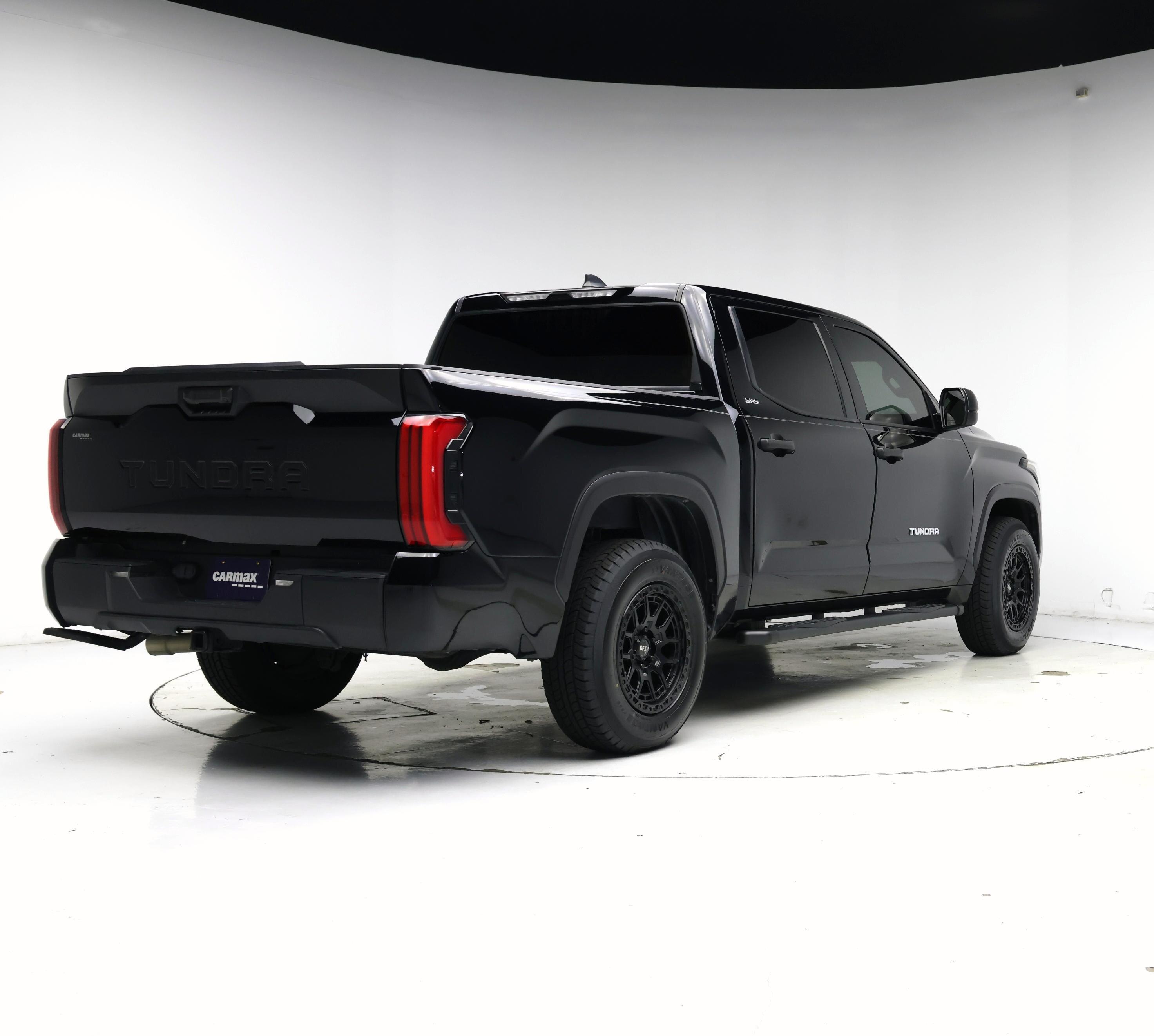 Thumbnail: 2024 Toyota Tundra - 8