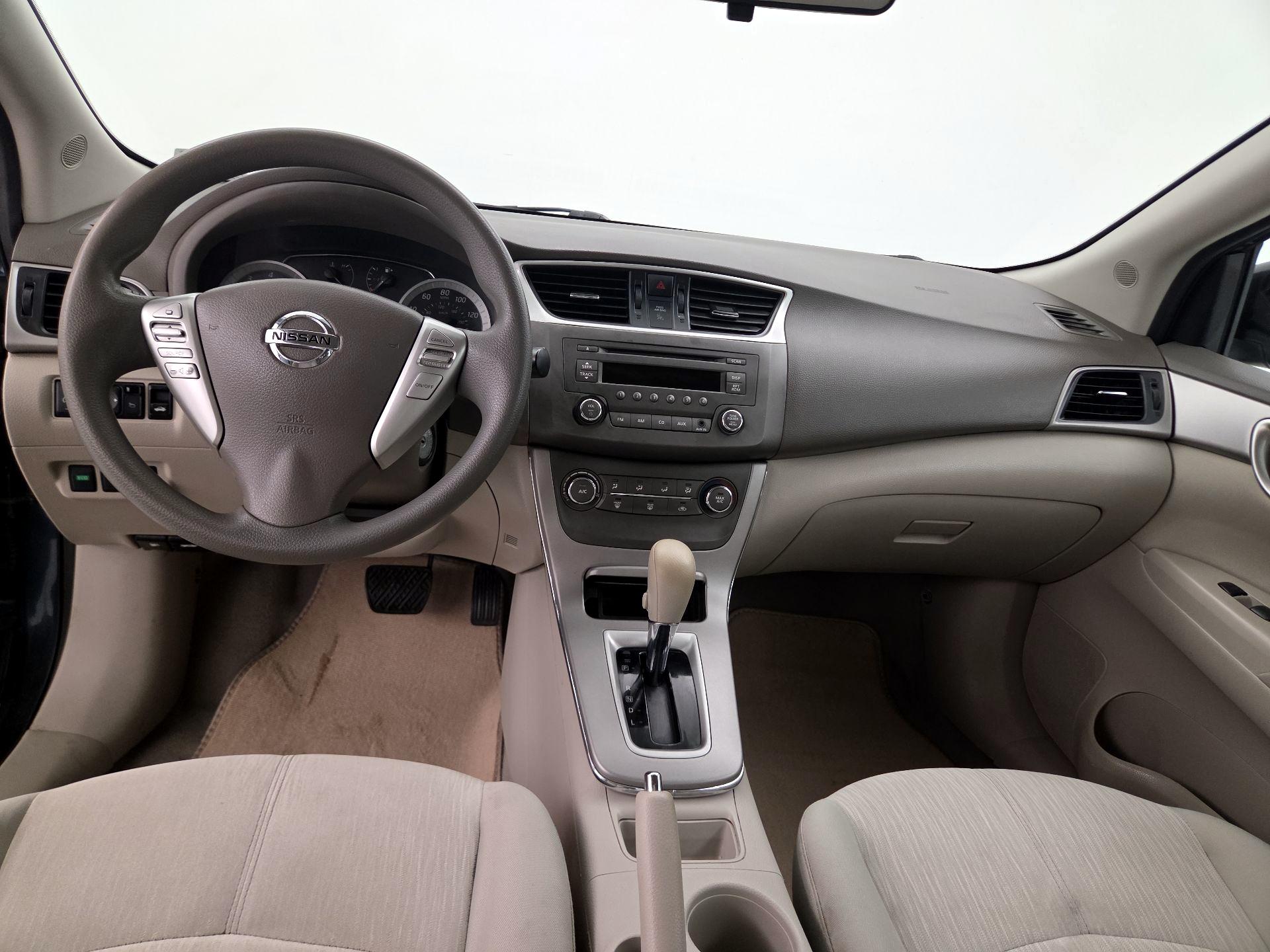 Thumbnail: 2014 Nissan Sentra - 9