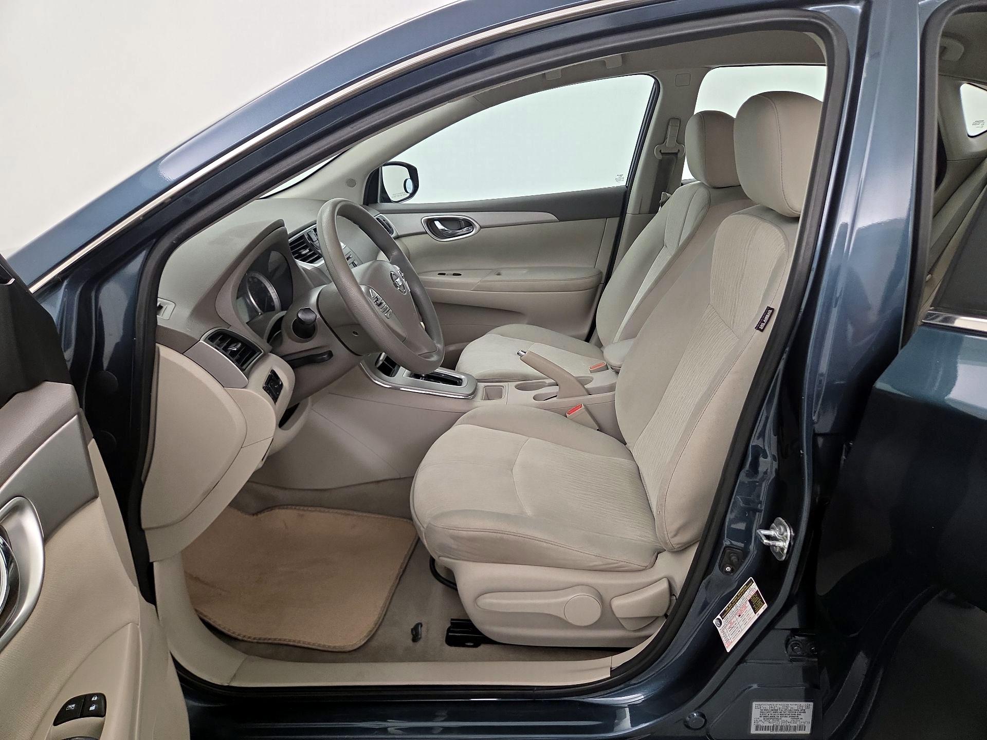Thumbnail: 2014 Nissan Sentra - 11