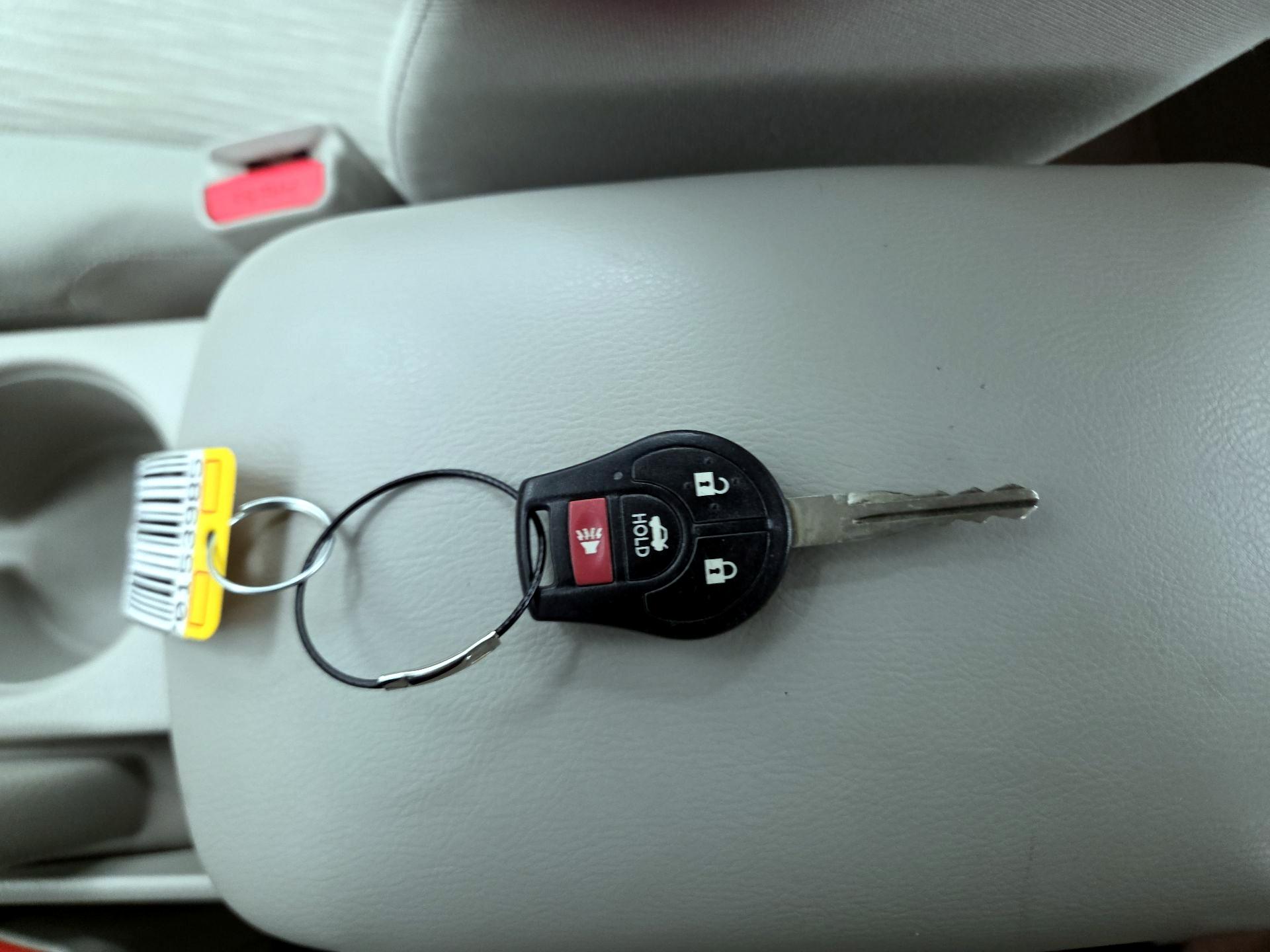 Thumbnail: 2014 Nissan Sentra - 20