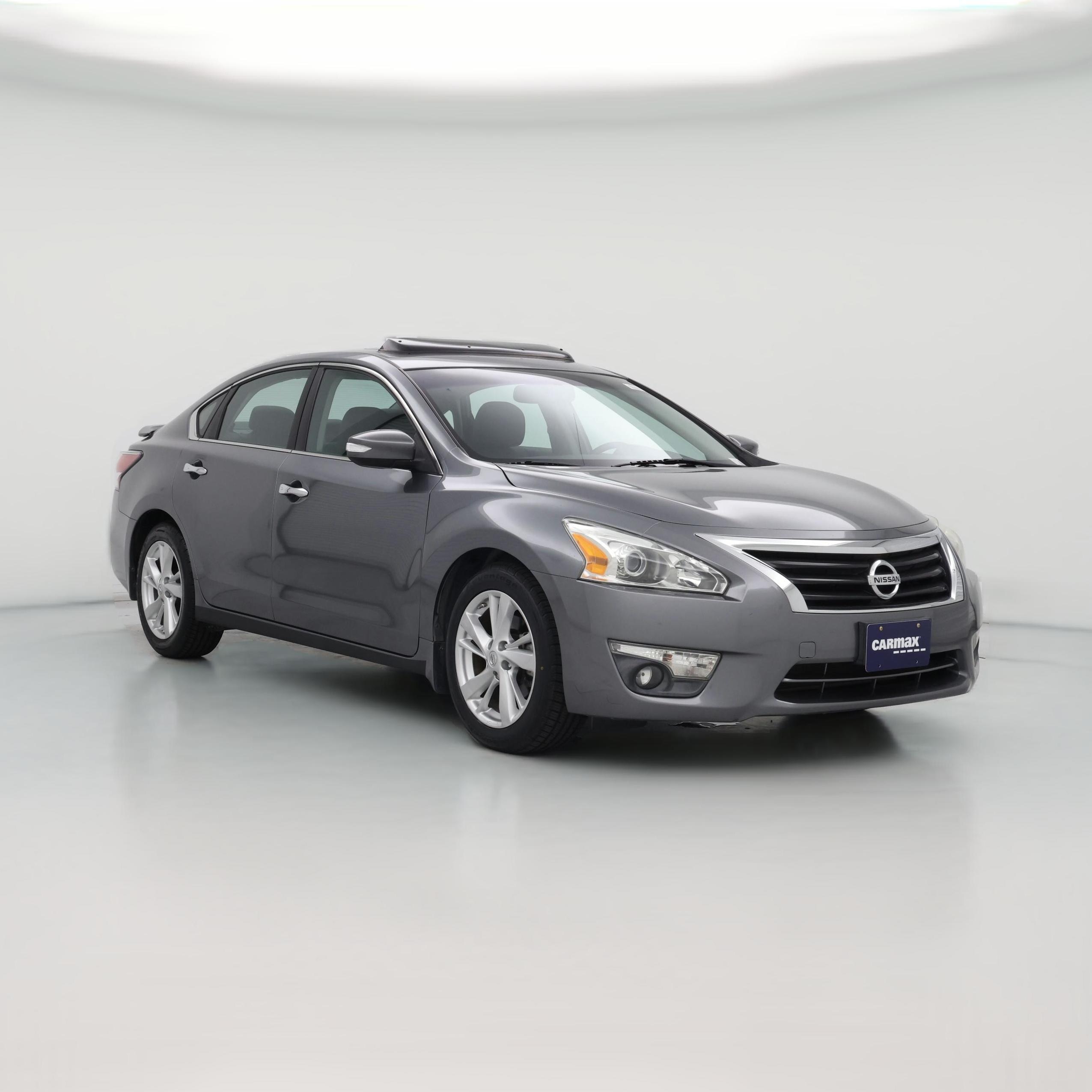 Thumbnail: 2015 Nissan Altima - 1