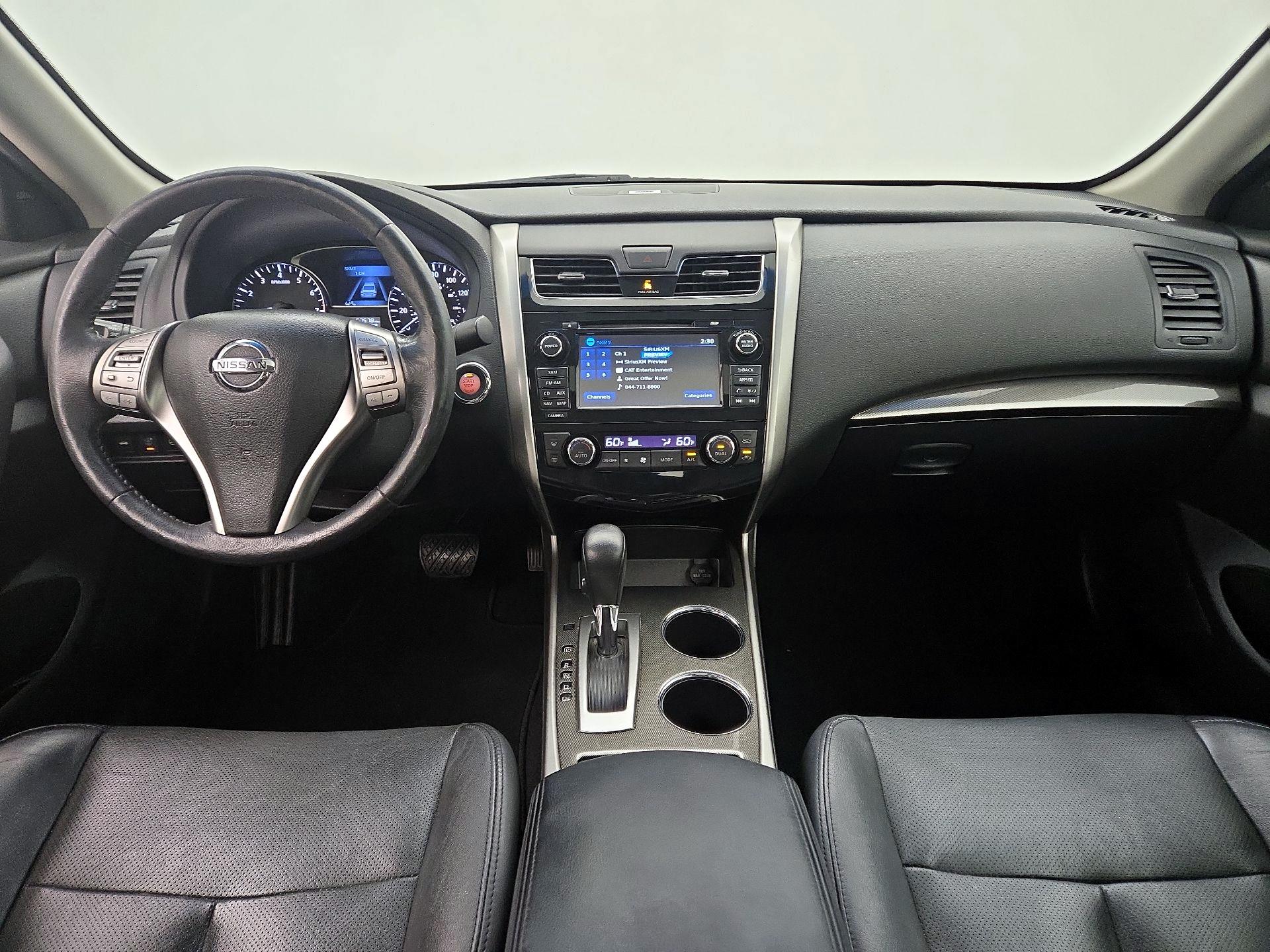 Thumbnail: 2015 Nissan Altima - 9