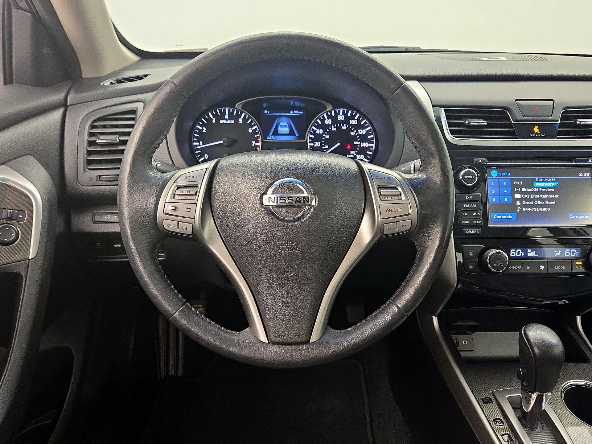 Thumbnail: 2015 Nissan Altima - 10