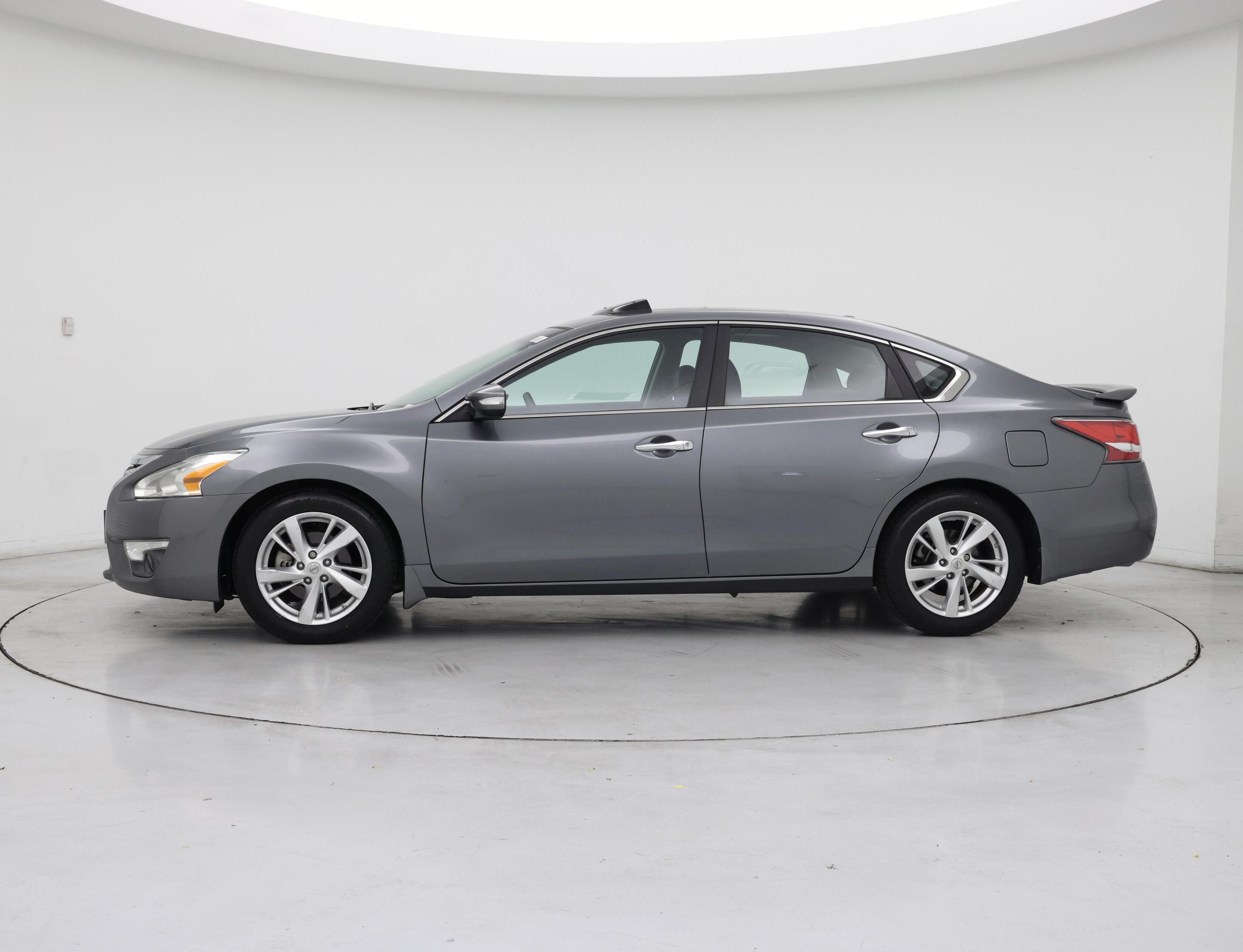 Thumbnail: 2015 Nissan Altima - 3