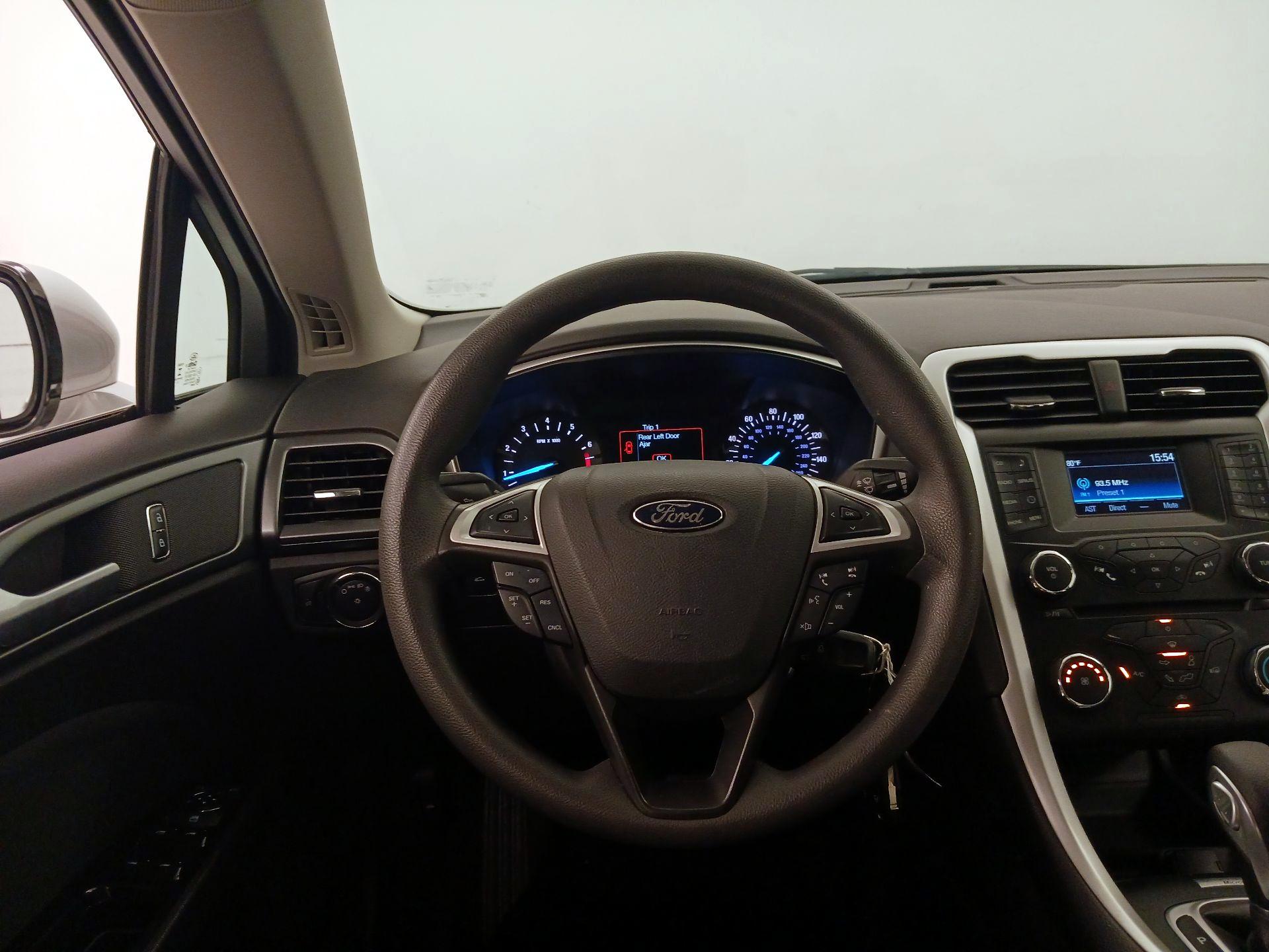 Thumbnail: 2014 Ford Fusion - 10
