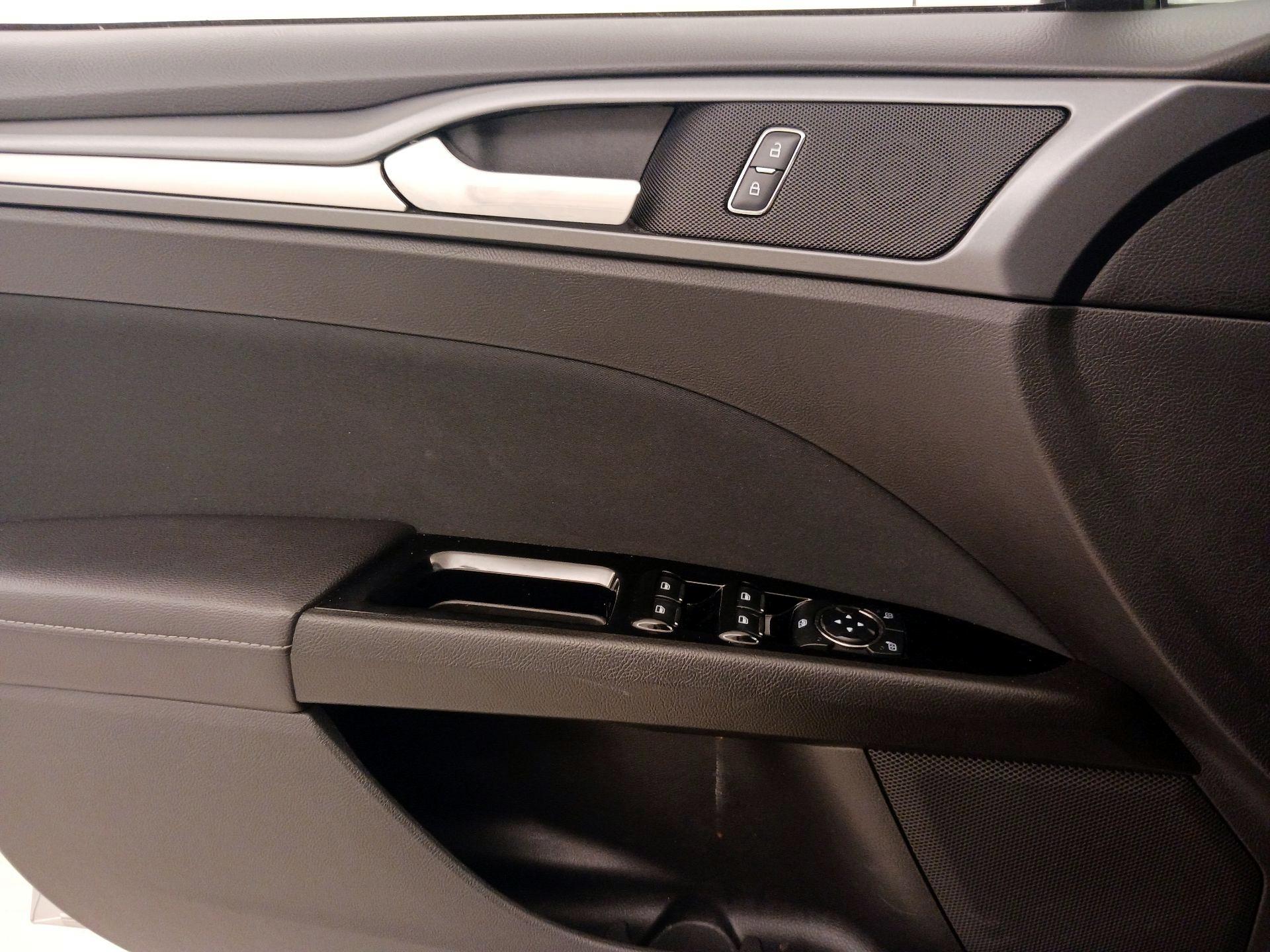 Thumbnail: 2014 Ford Fusion - 12