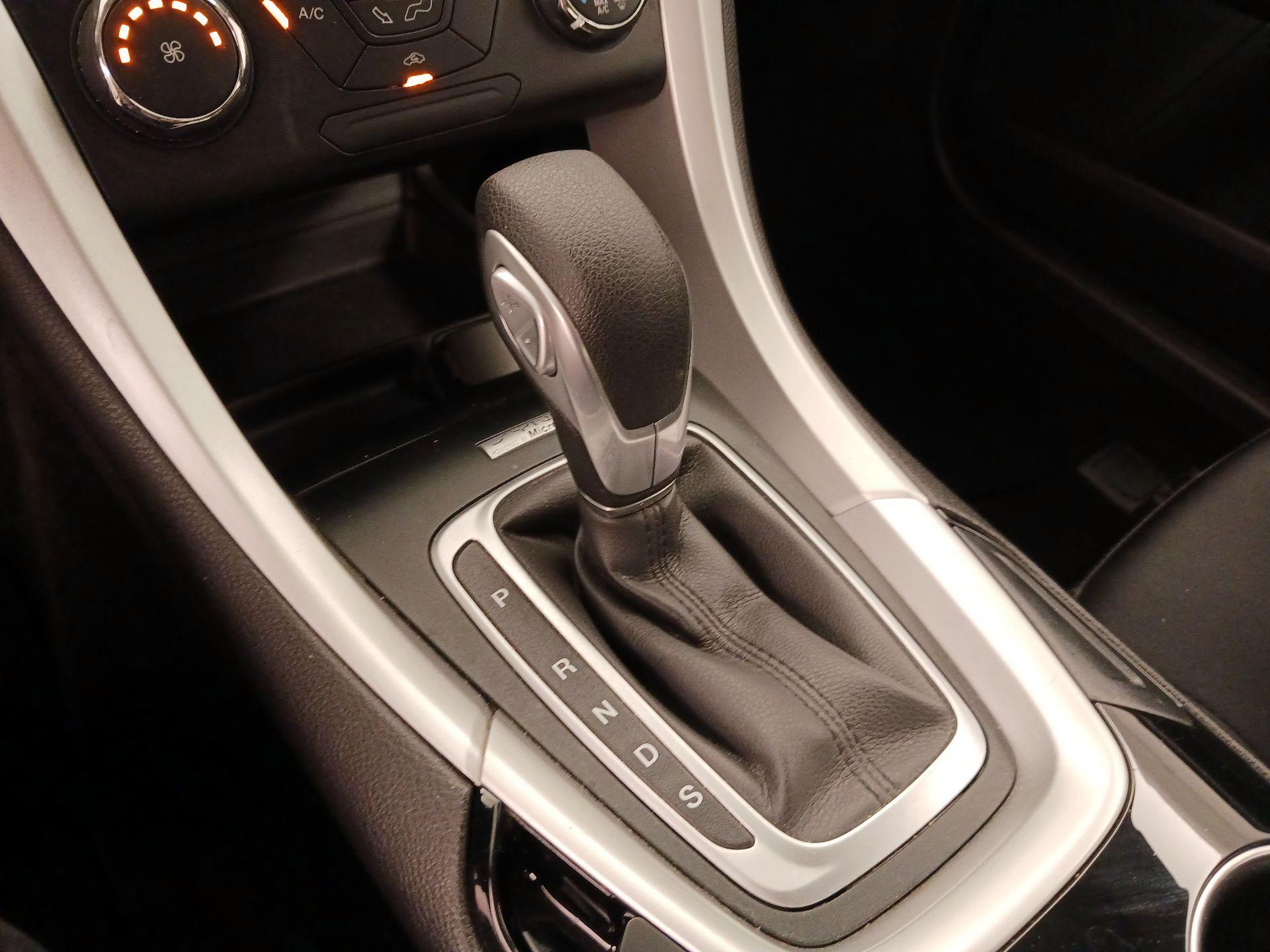 Thumbnail: 2014 Ford Fusion - 16