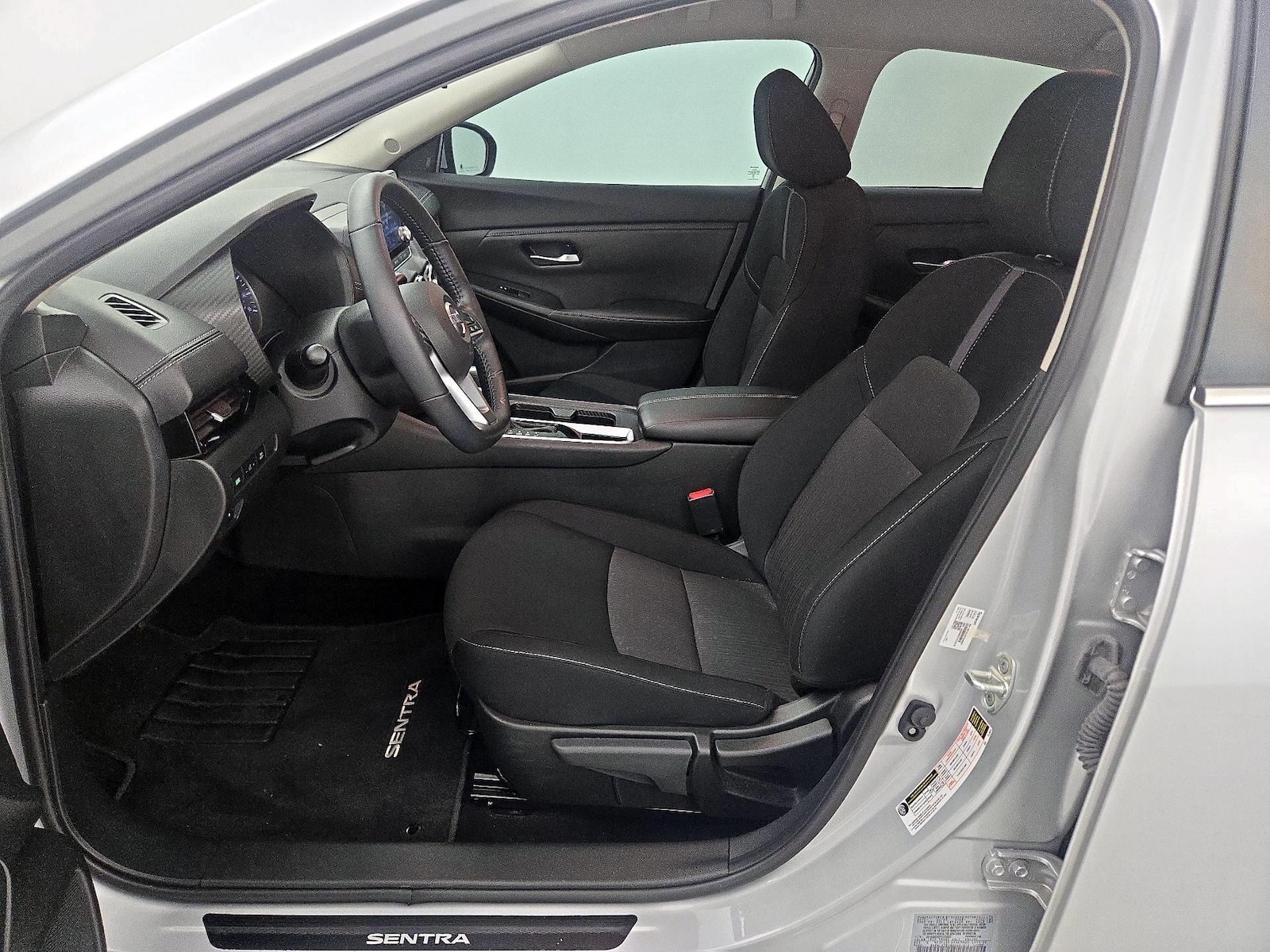 2023 Nissan Sentra SV - Photo 12