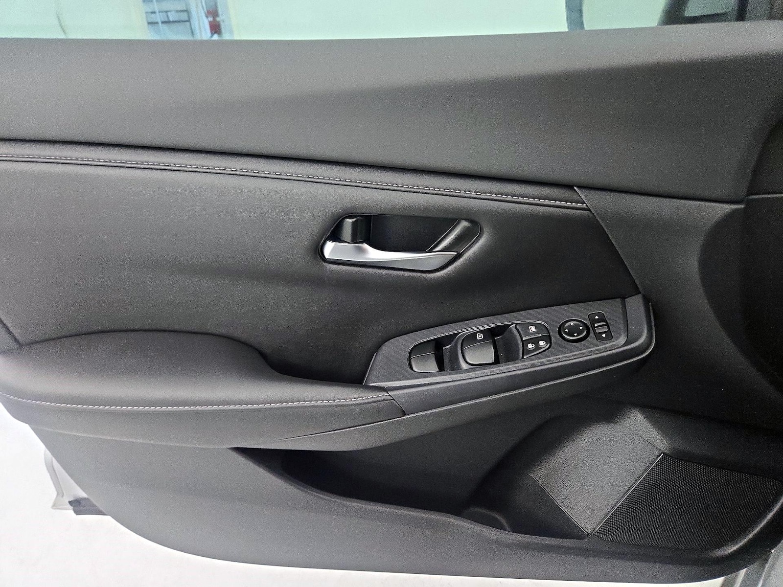 2023 Nissan Sentra SV - Photo 14