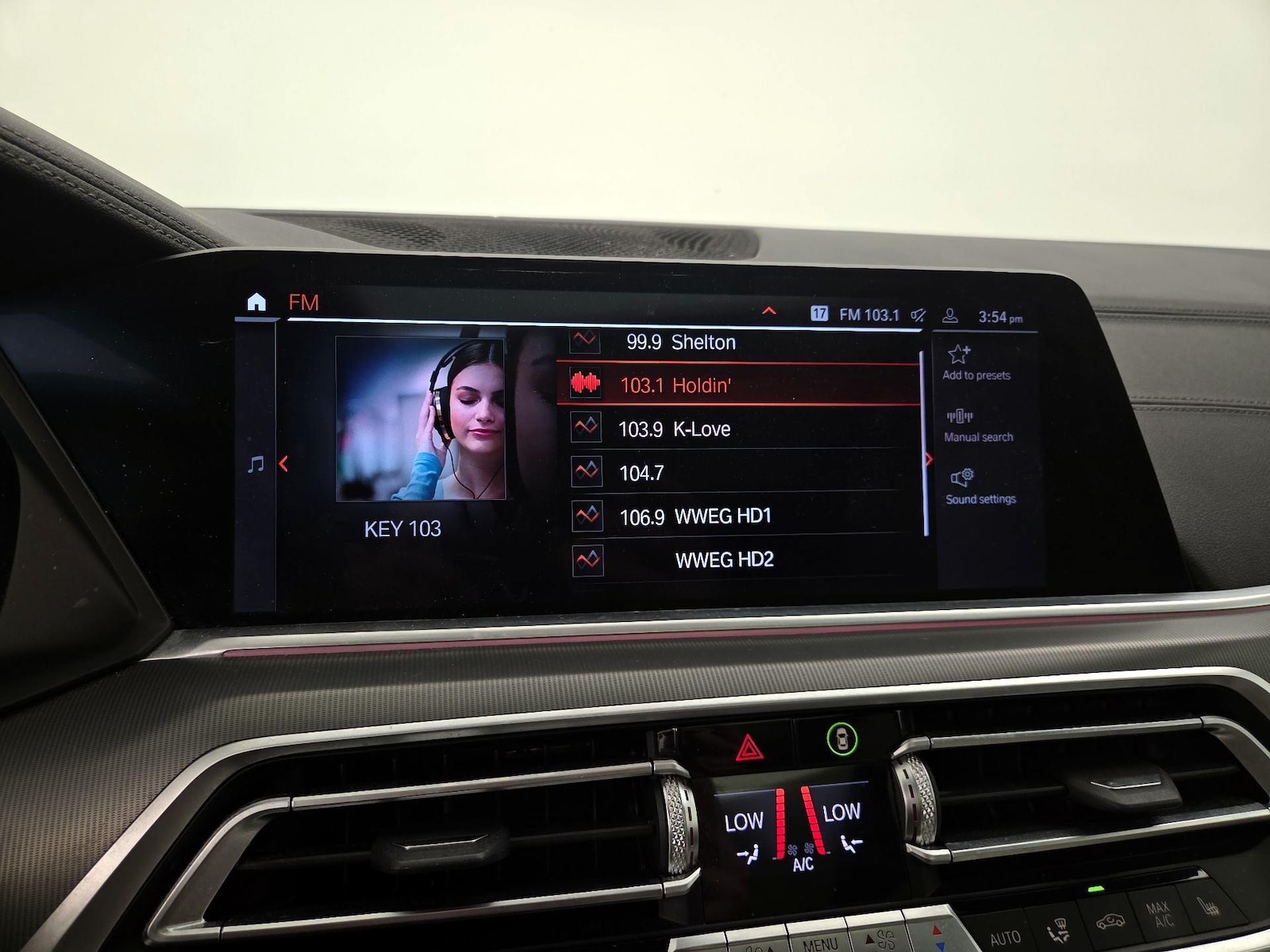 2020 BMW X5 40i - Photo 17