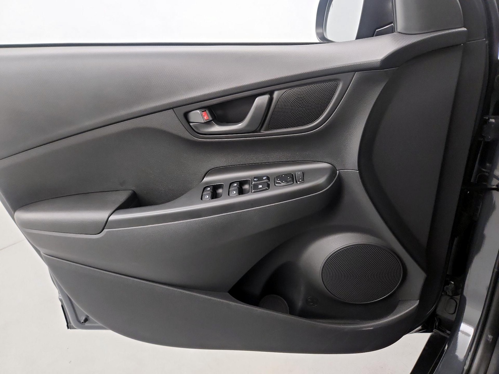 2023 Hyundai Kona SE - Photo 13