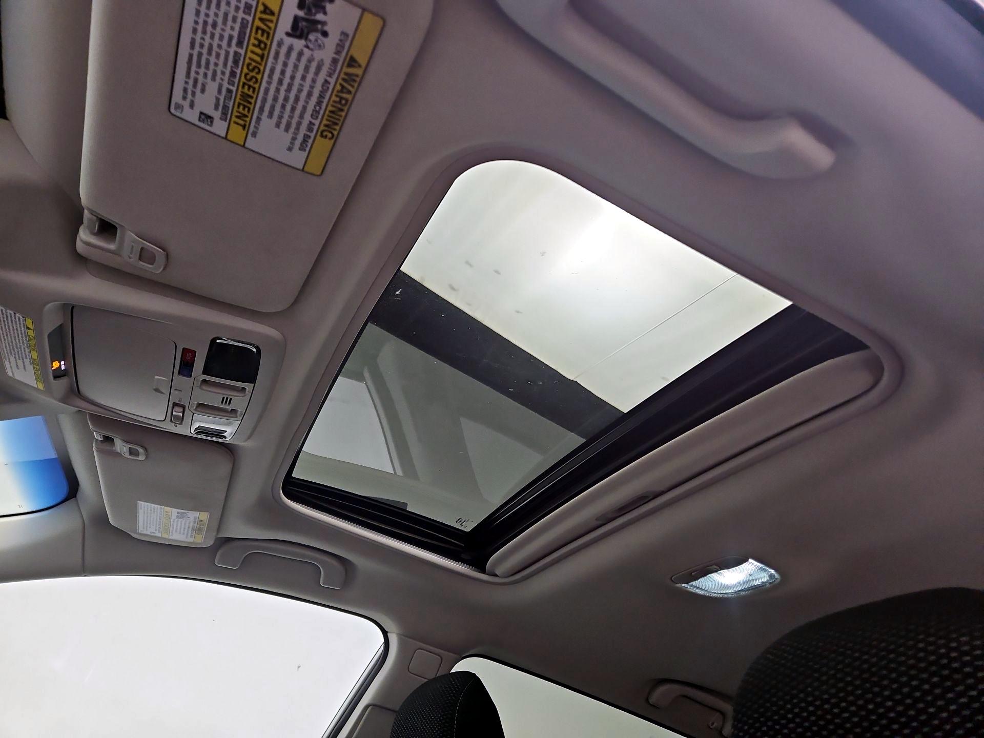 Thumbnail: 2018 Subaru Outback - 20