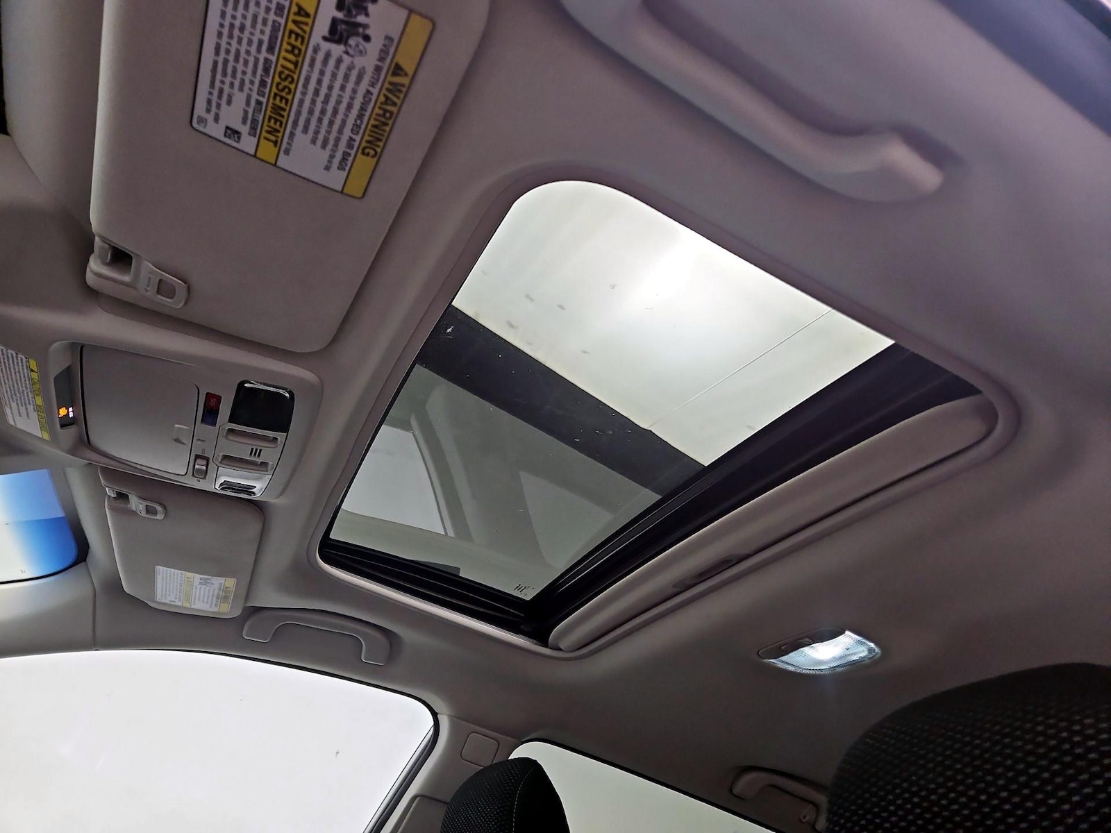 2018 Subaru Outback Premium - Photo 21