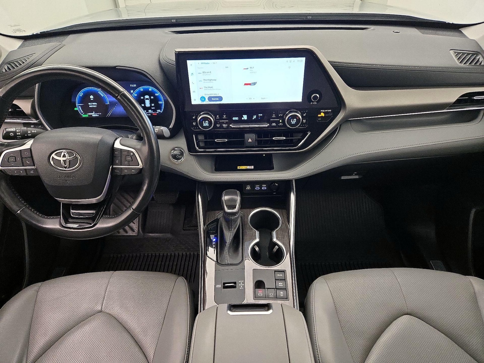 2023 Toyota Highlander Limited - Photo 10
