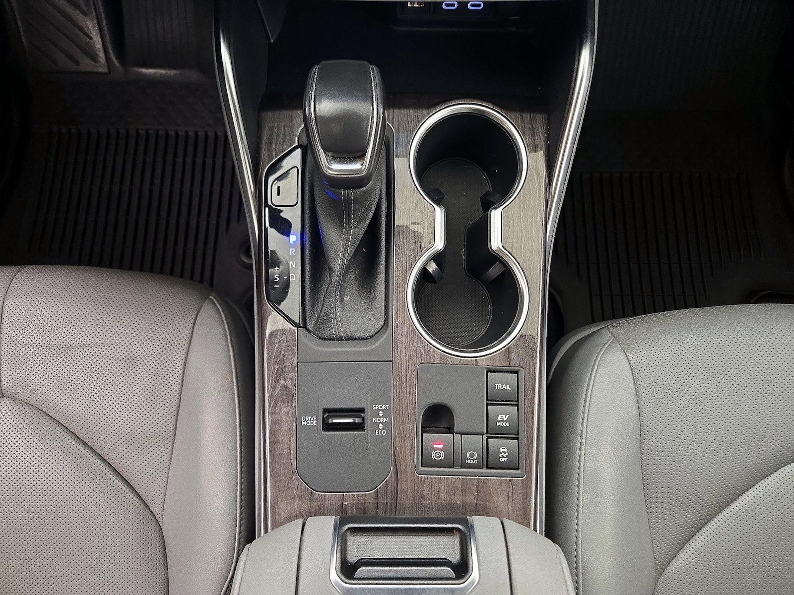 2023 Toyota Highlander Limited - Photo 19