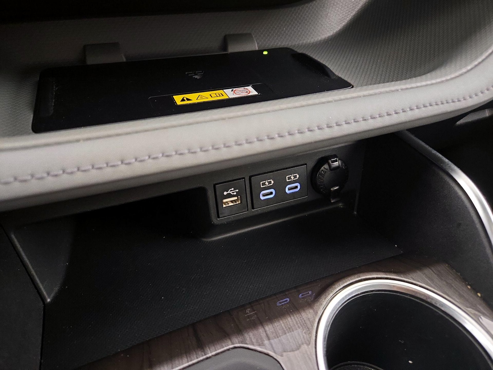 2023 Toyota Highlander Limited - Photo 20