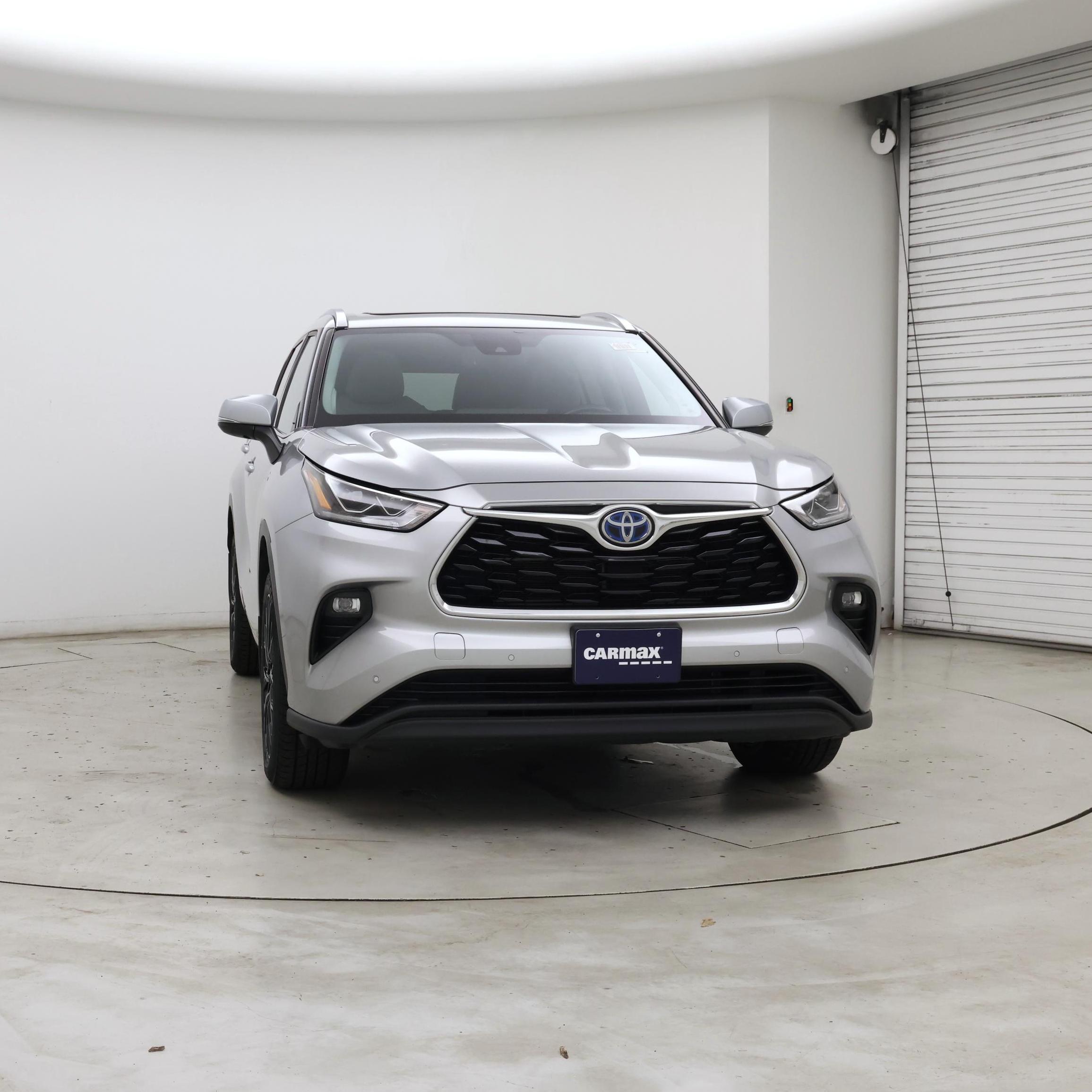 Thumbnail: 2023 Toyota Highlander - 5