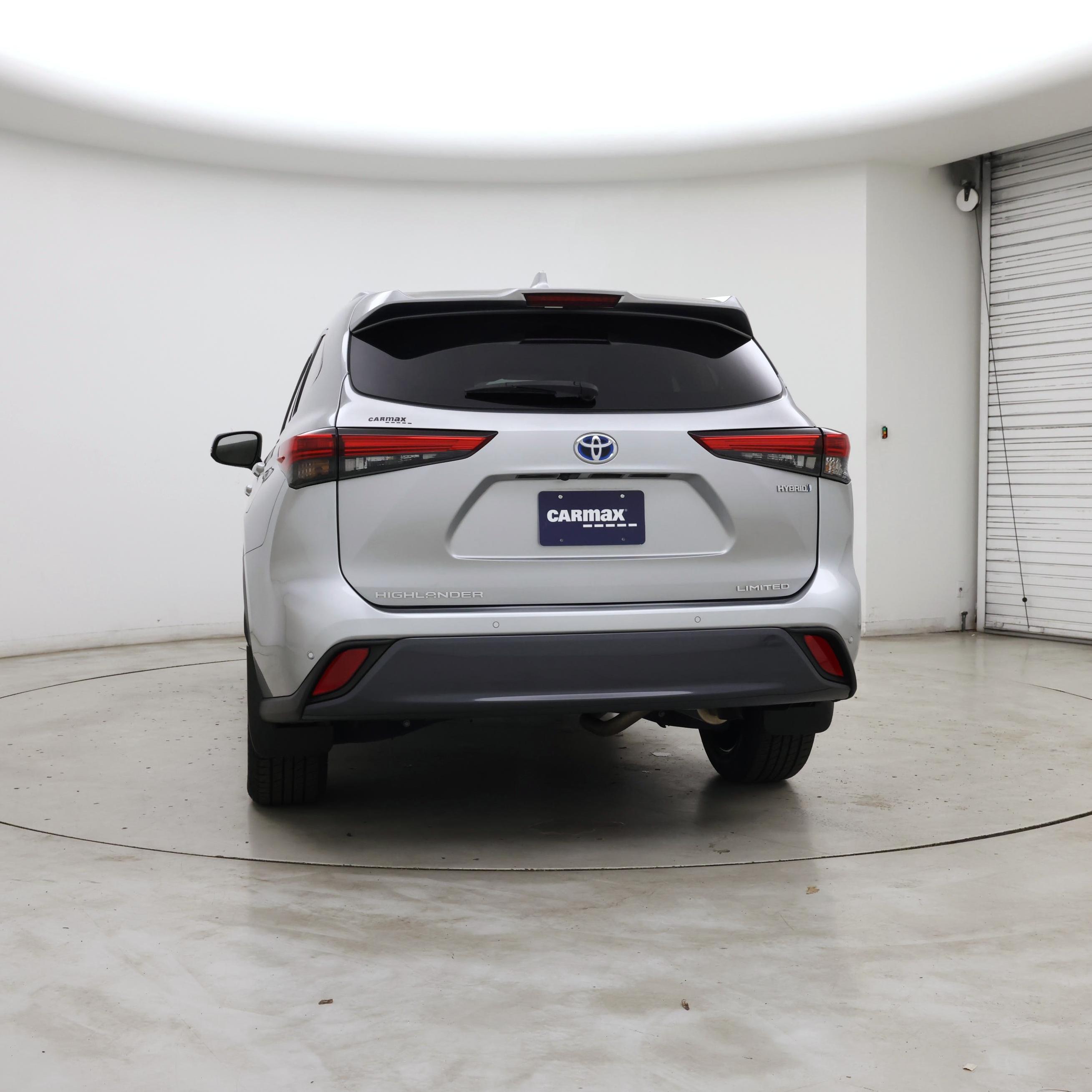 Thumbnail: 2023 Toyota Highlander - 6